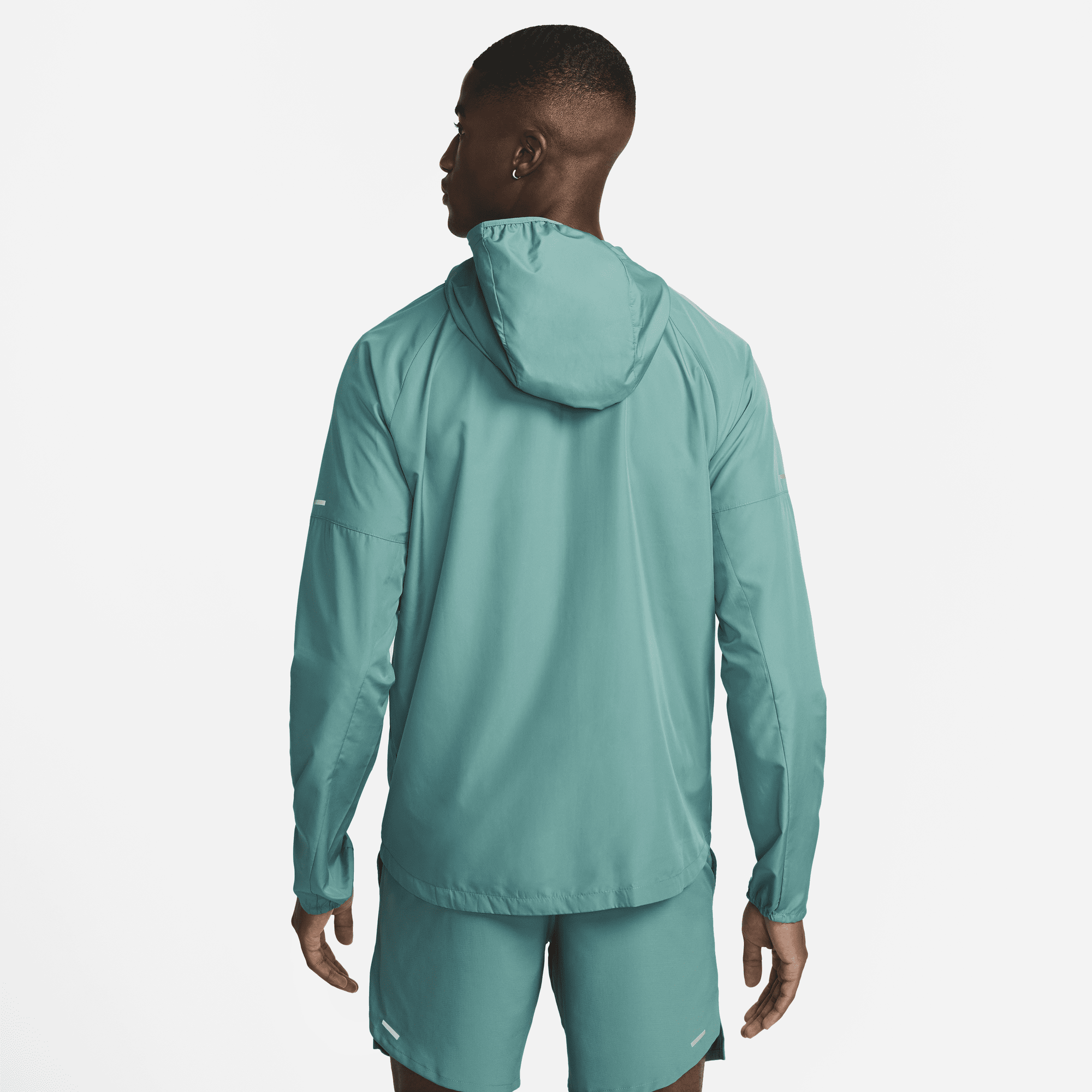 Nike essential running jackets store