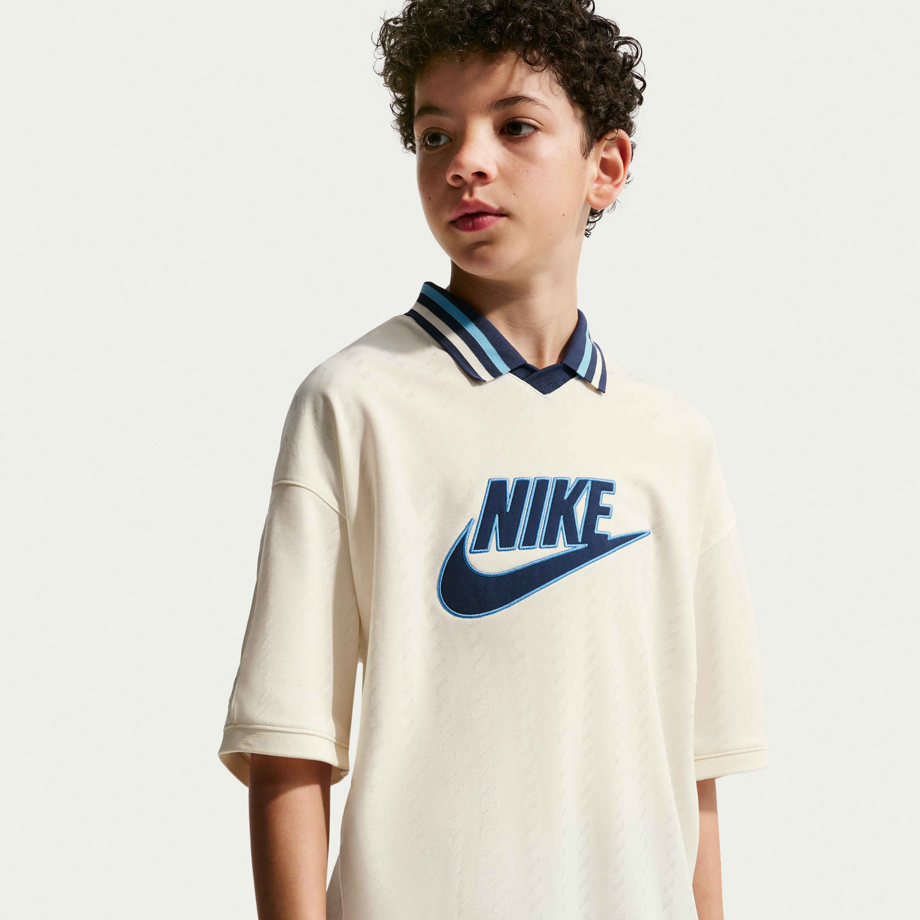 Nike Sportswear image number 2