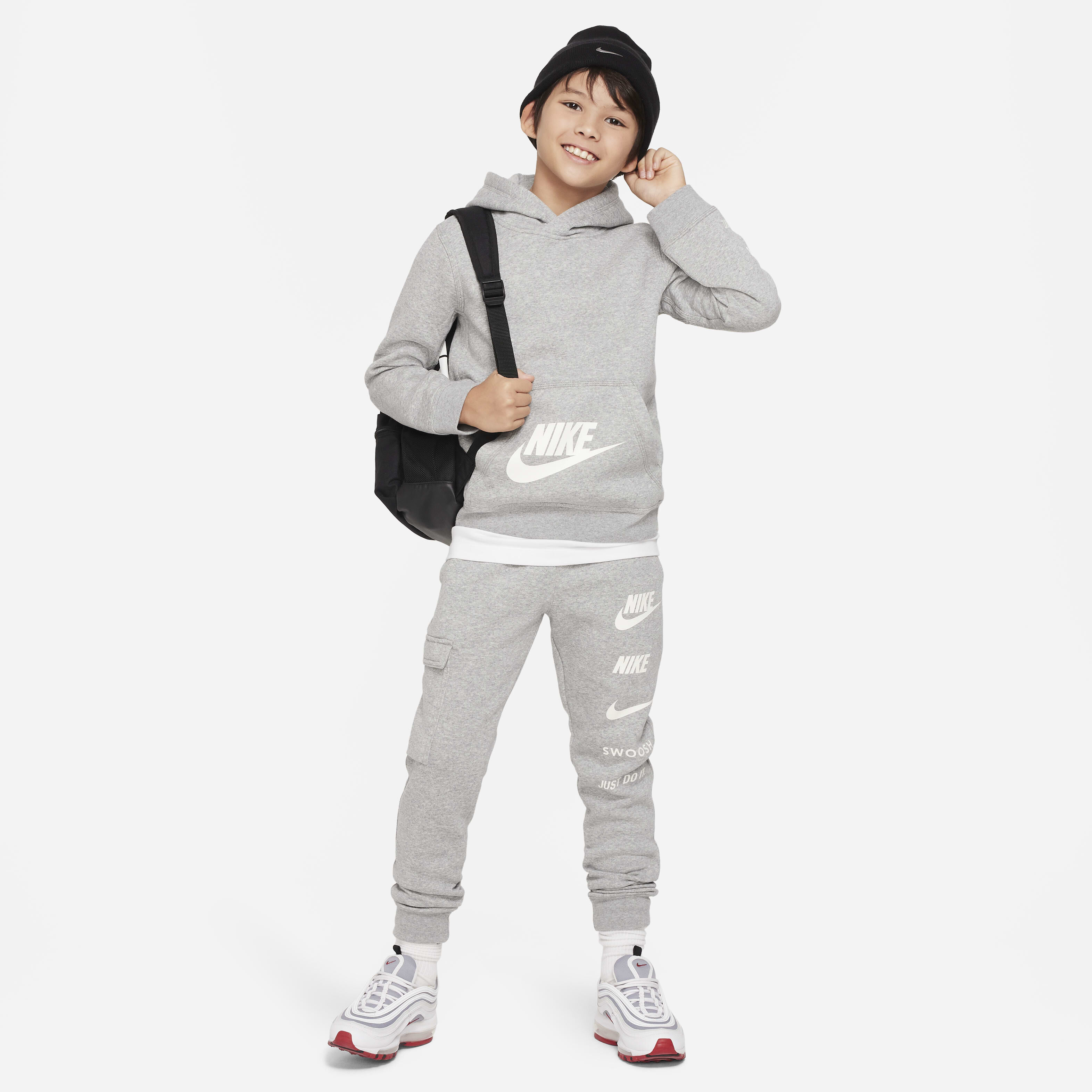 Nike Sportswear Standard Issue image number 4