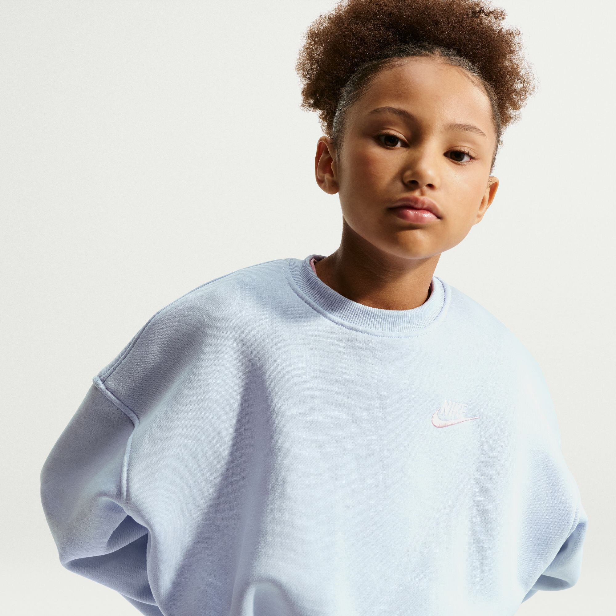 نايكي سبورتسوير كلوب فليس image number 4