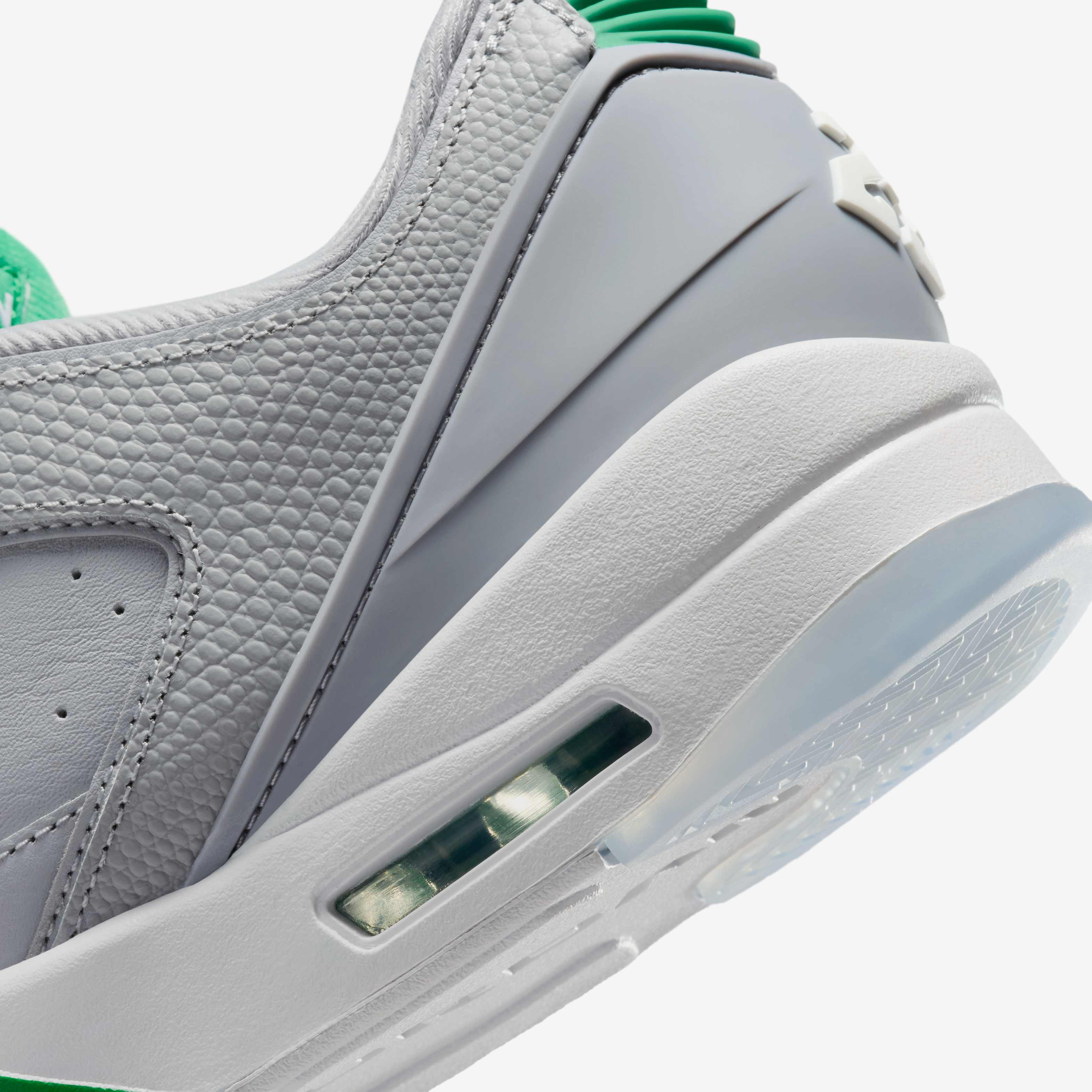 جوردان سيكستي بلس لو image number 7