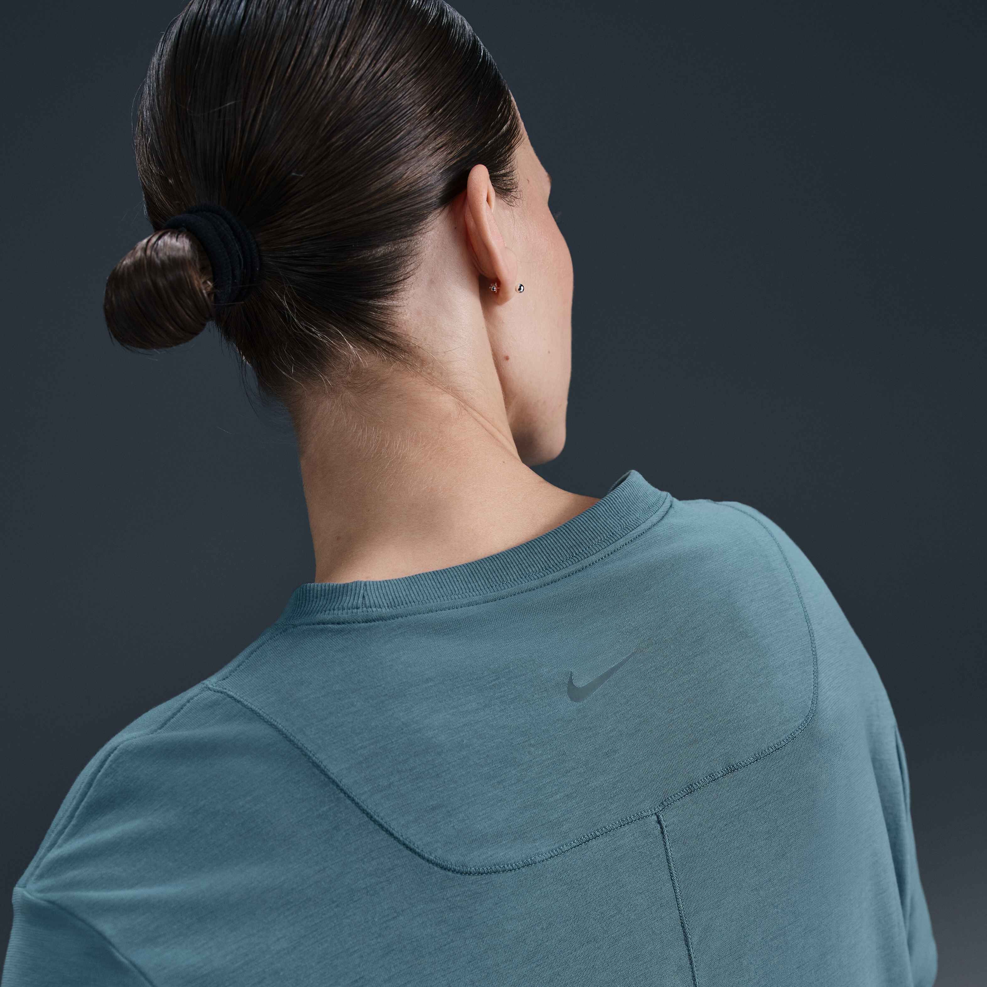 ナイキ Nike Dri-Fit Relaxed Short Sleeve T-shirt レディース シャツ トップス Smokey Blue Nike One Relaxed Women's Dri-FIT Short-Sleeve Top. Nike.com