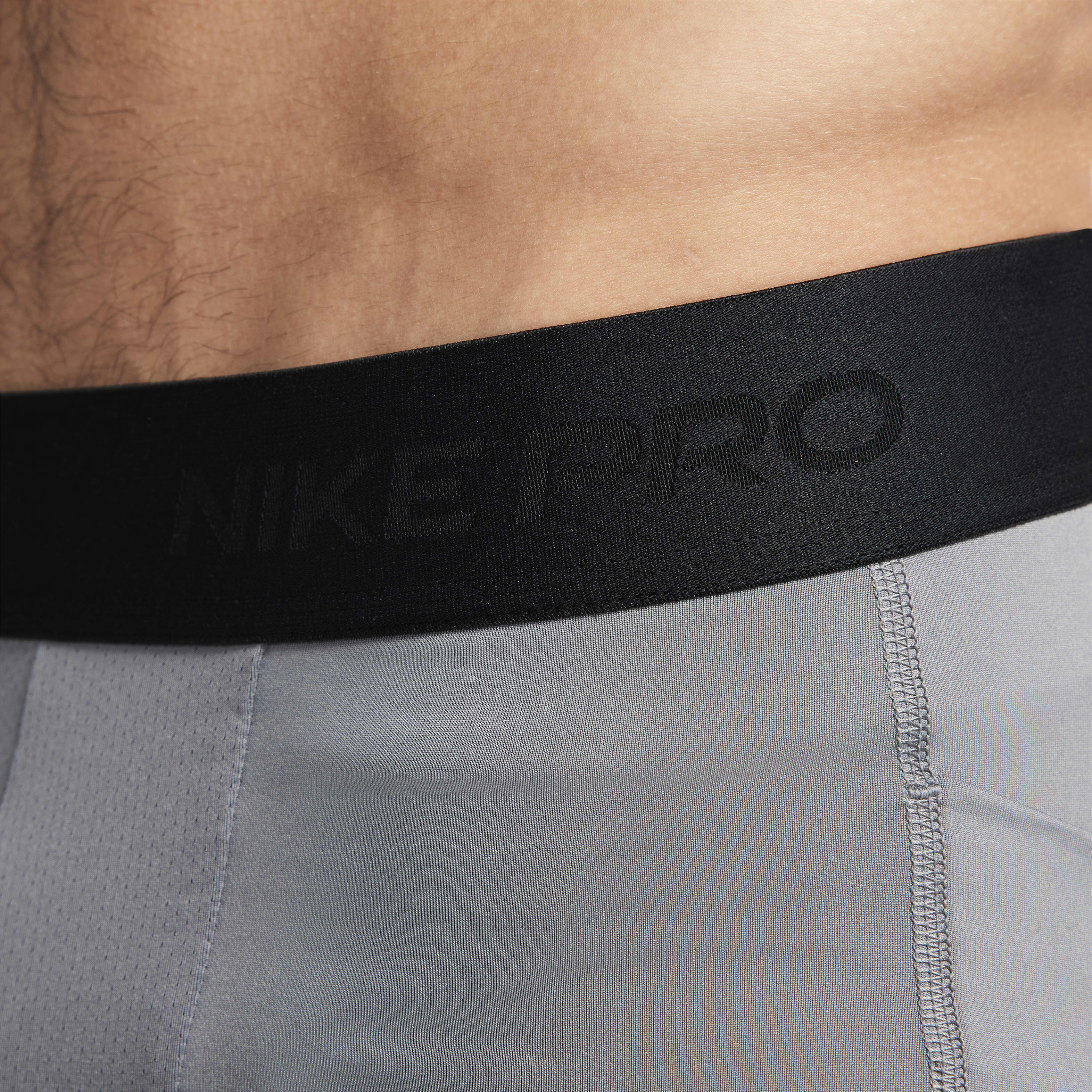 Nike Pro image number 3