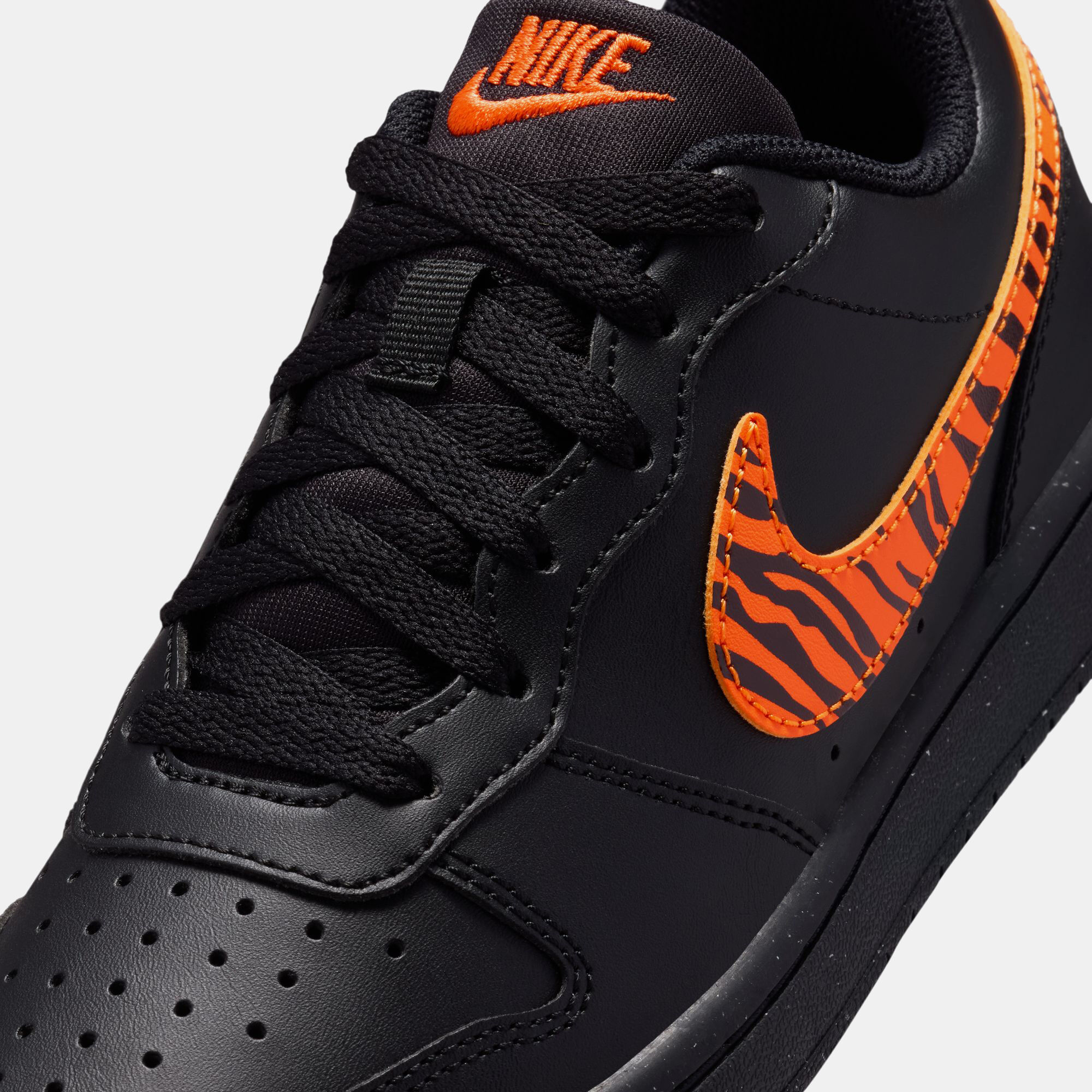Nike Court Borough Low image number 9