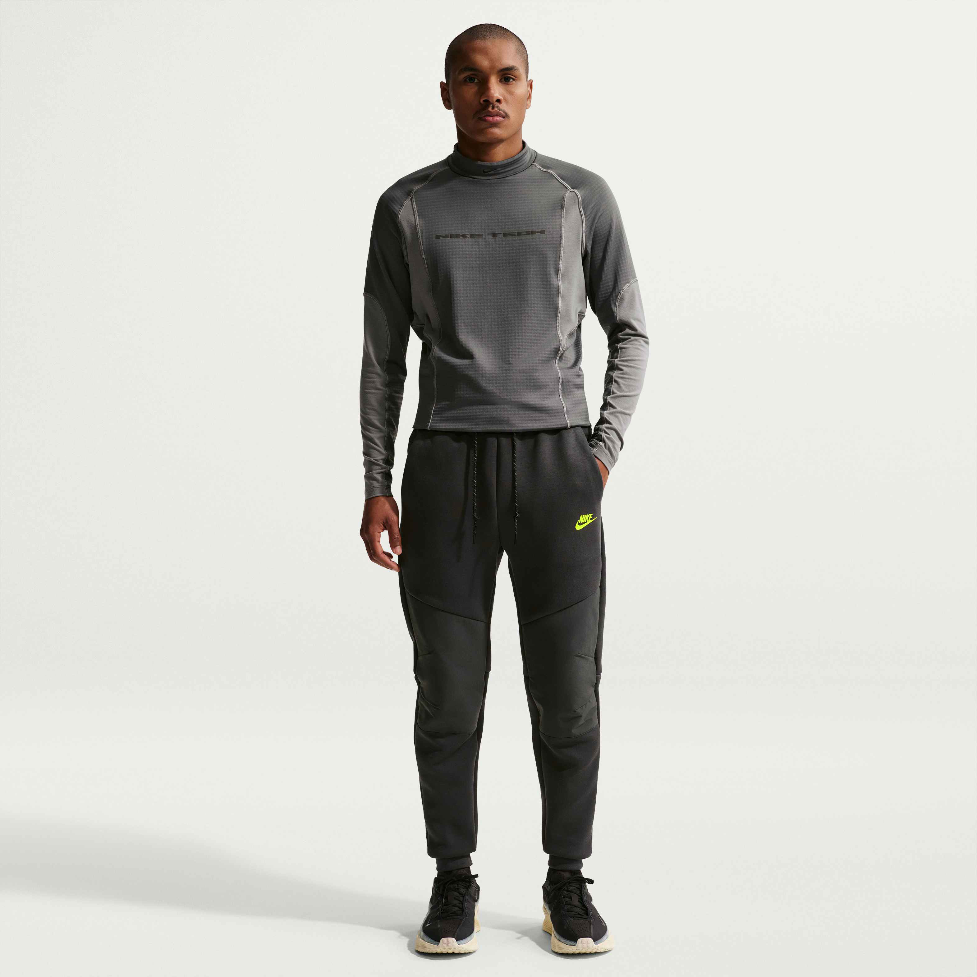 Nike Tech image number 0