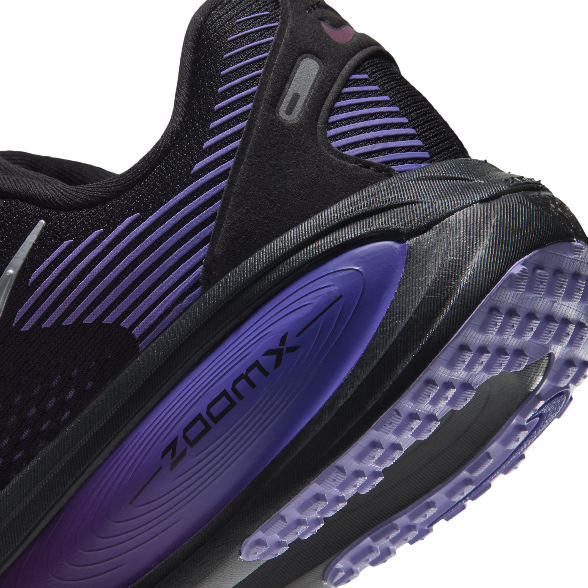 Nike Vomero 18 image number 10