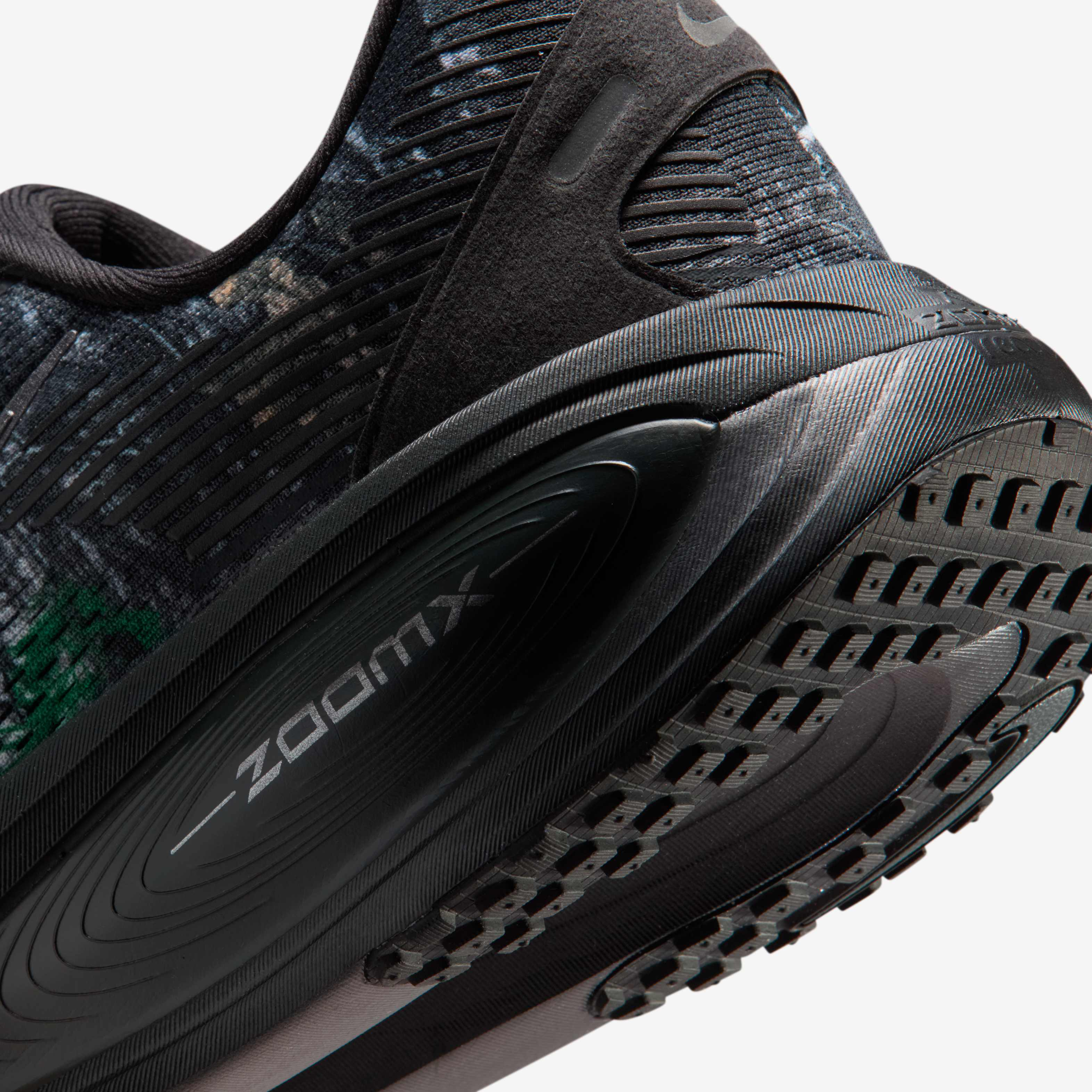 Nike Vomero 18 image number 7