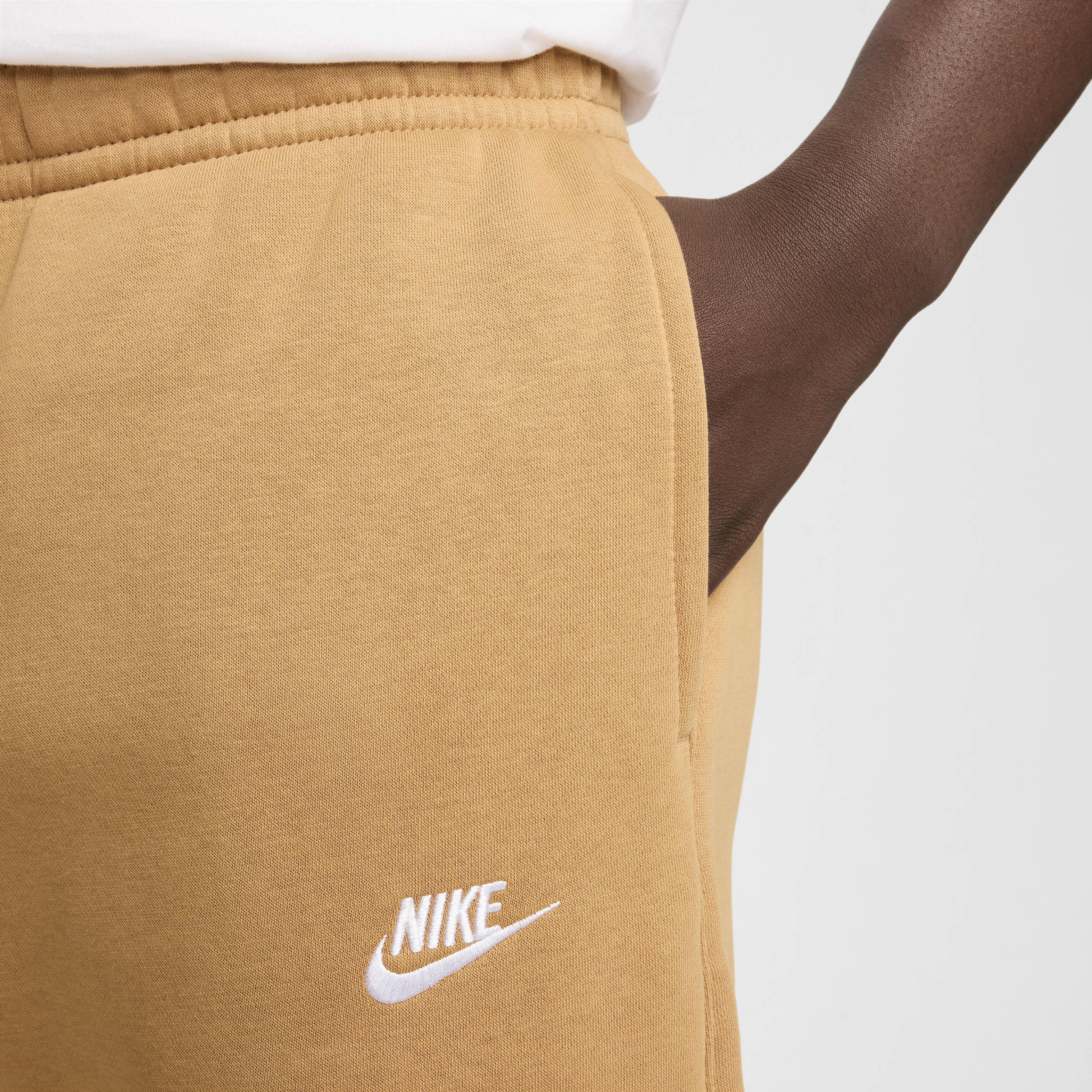 Nike sportswear club fleece tawny 2025