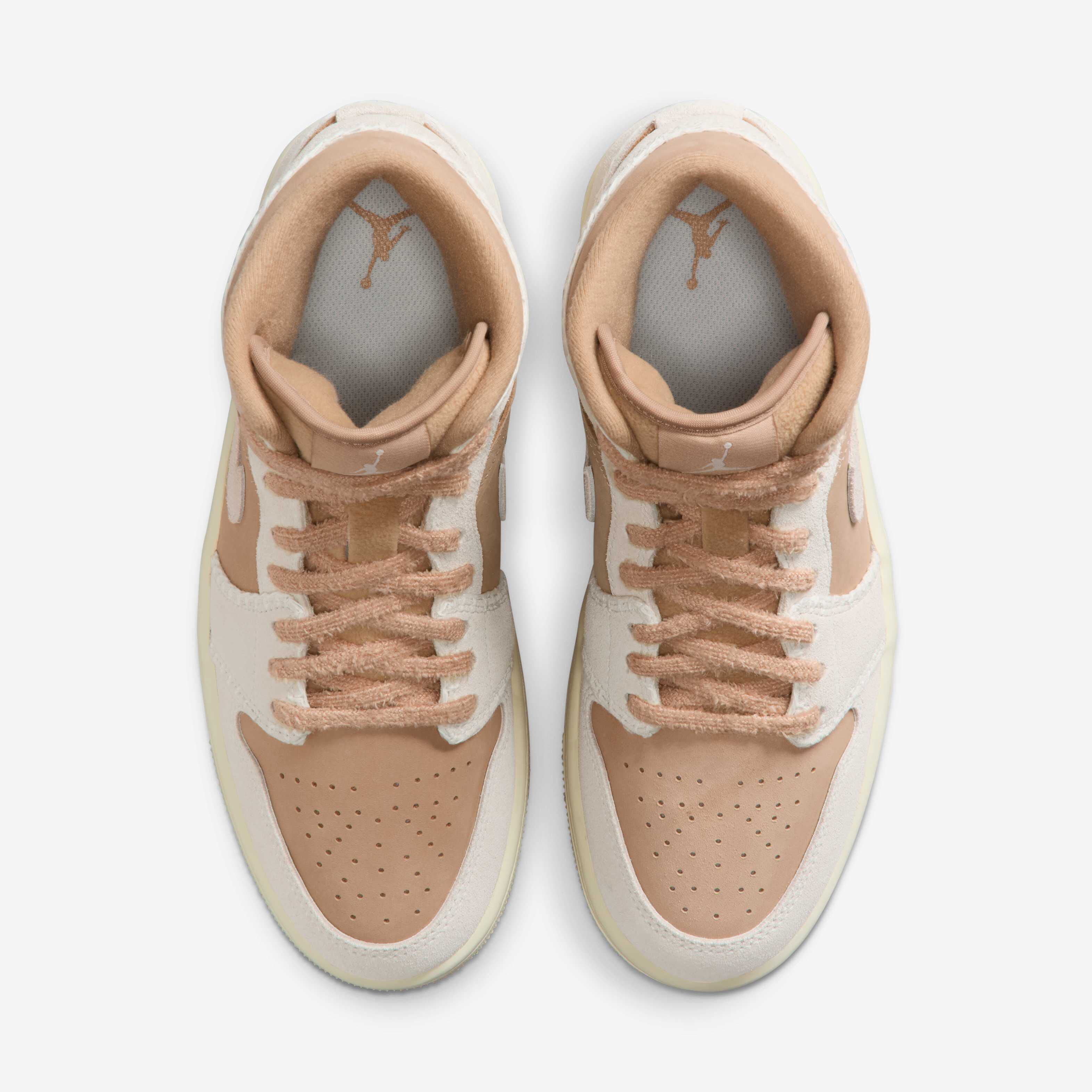 Air Jordan 1 Mid SE image number 3