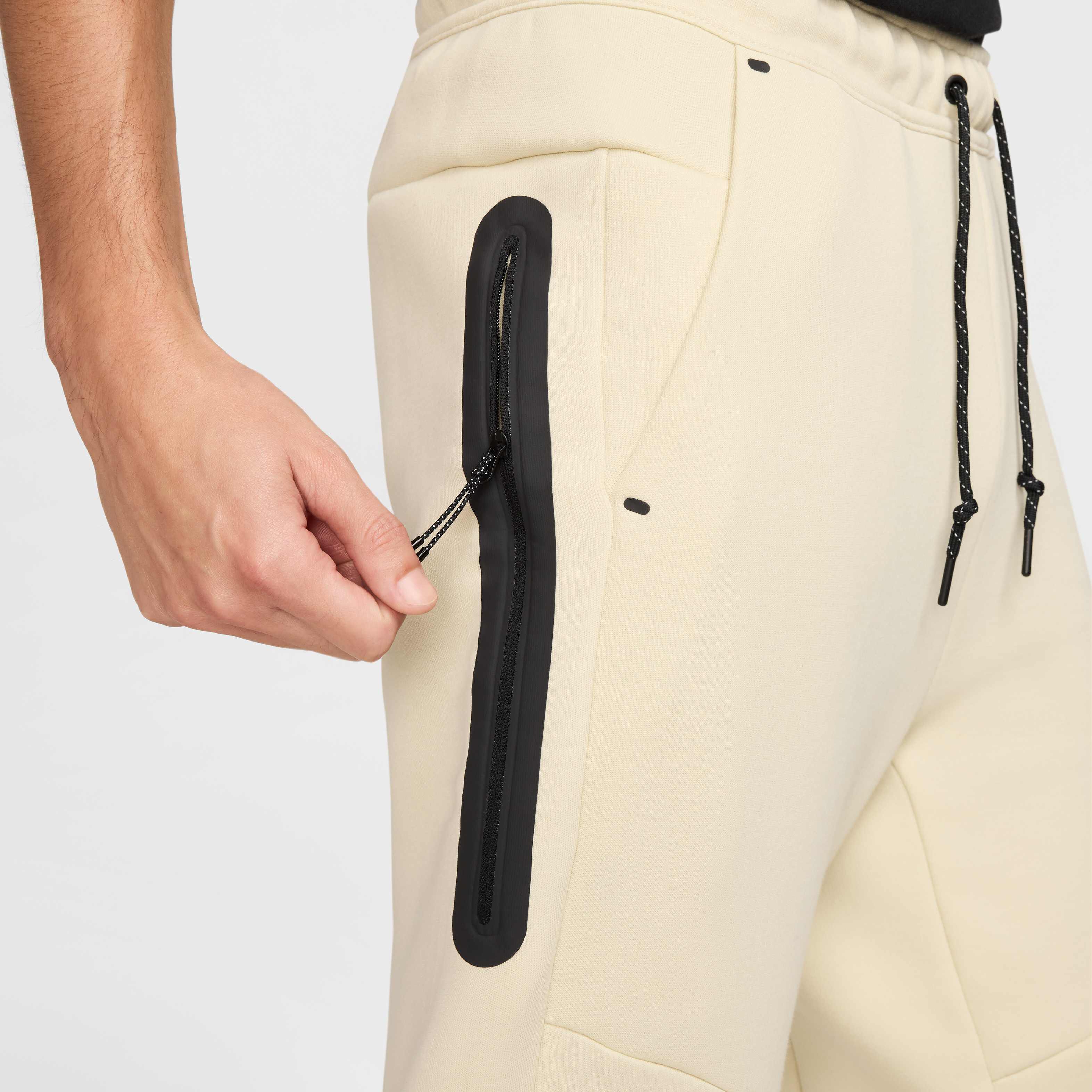 Nike Tech image number 4