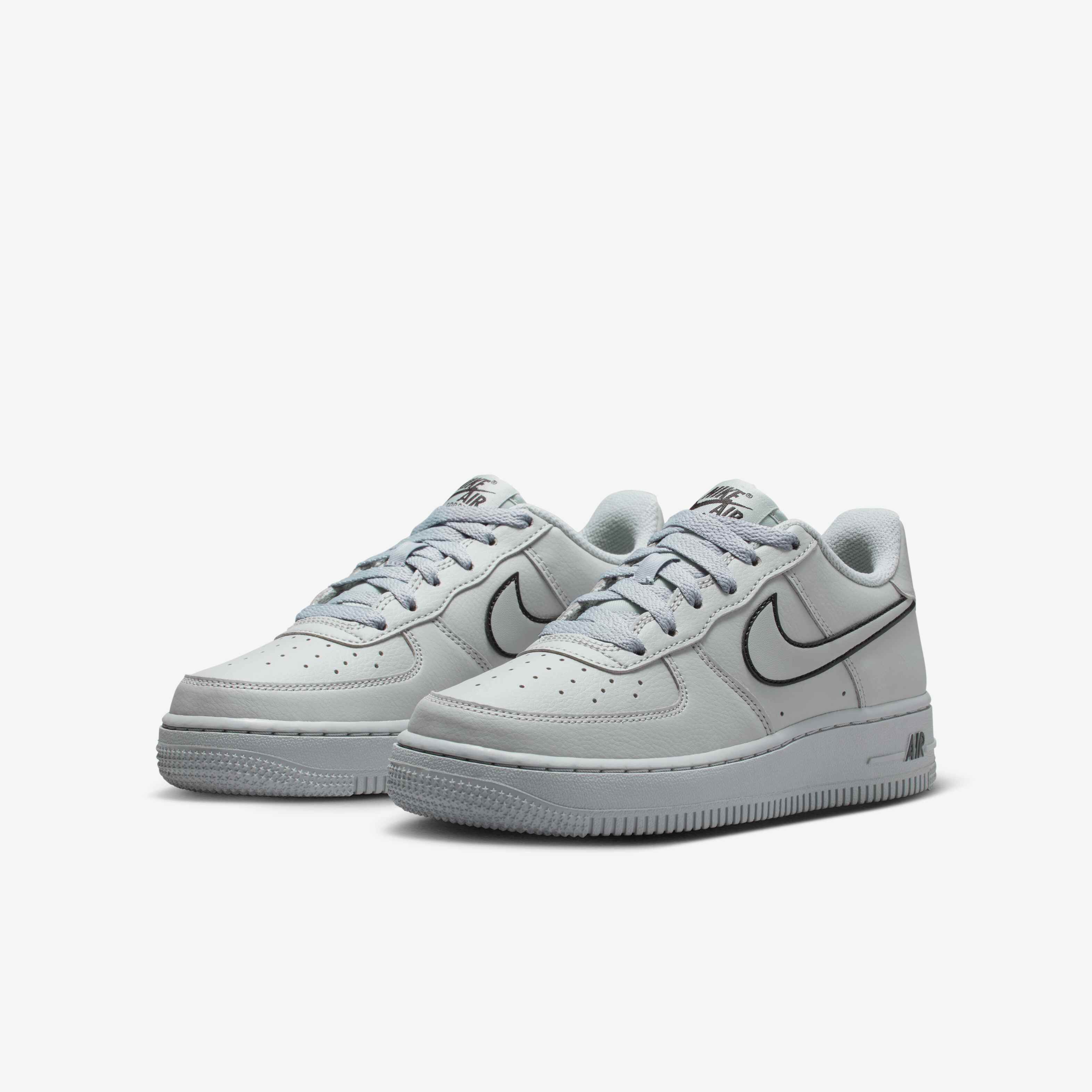 Nike Air Force 1 image number 4