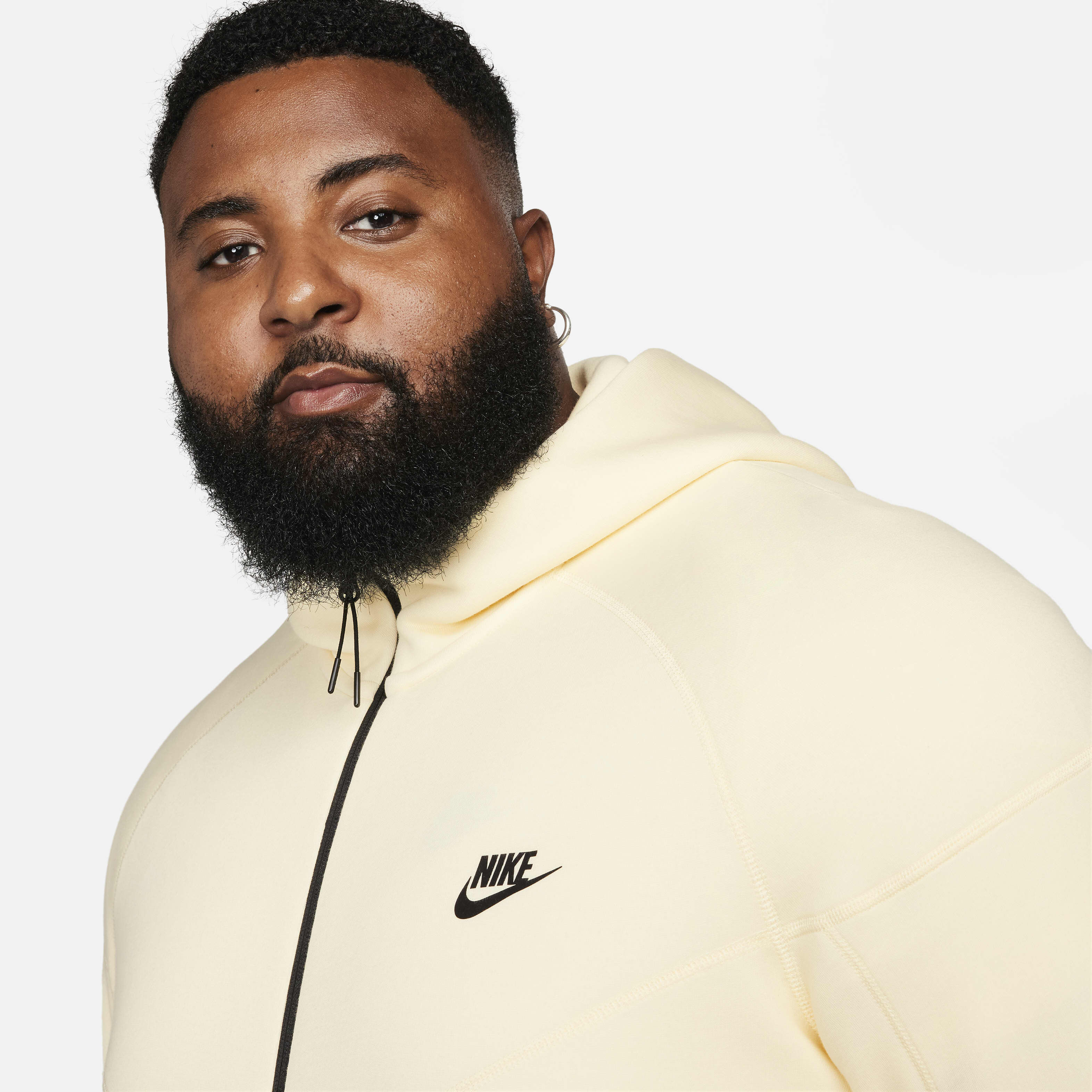 نايكي سبورتسوير تك فليس ويندرانر image number 10