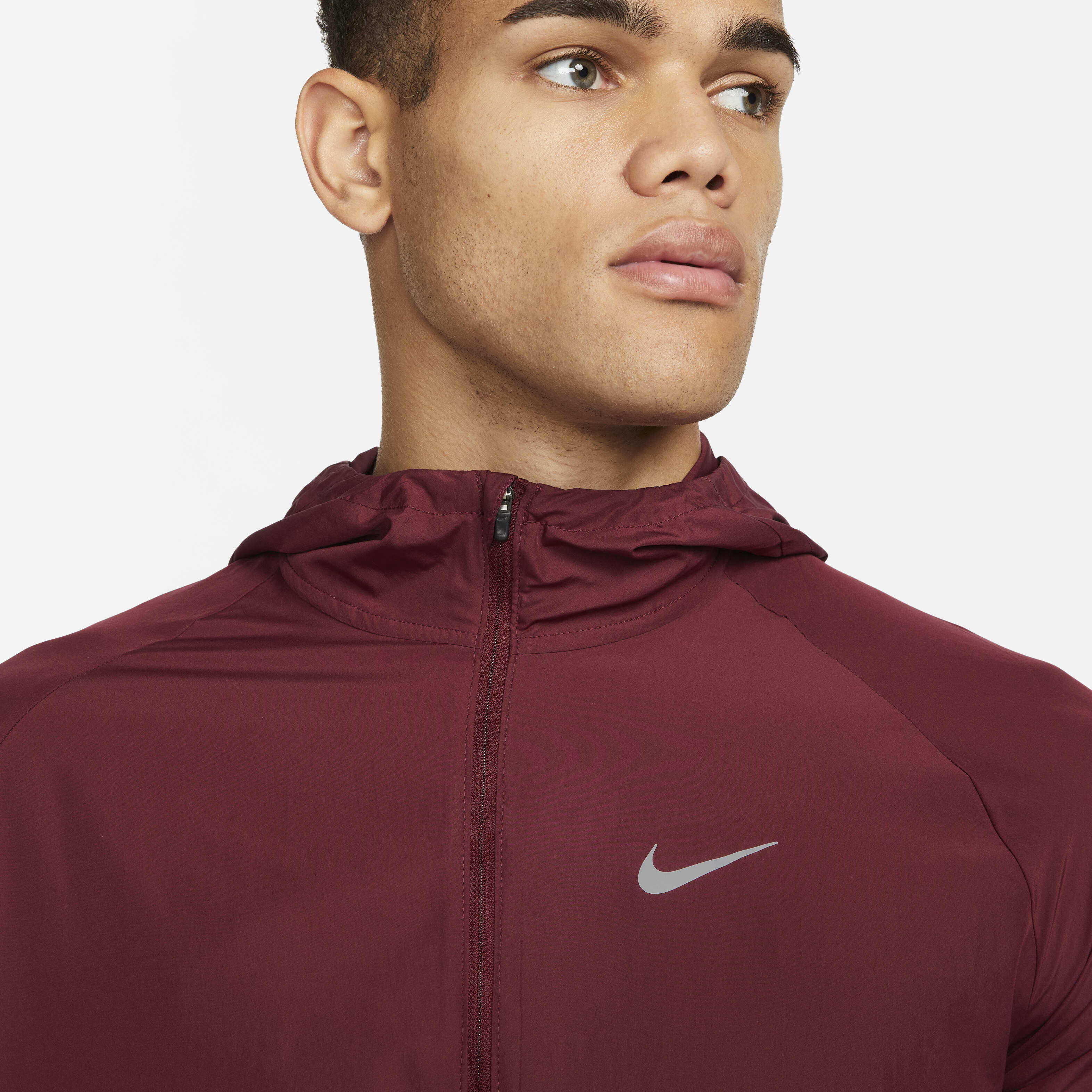 Buy Nike Miler Men s Repel Running Jacket Nike Saudi Official