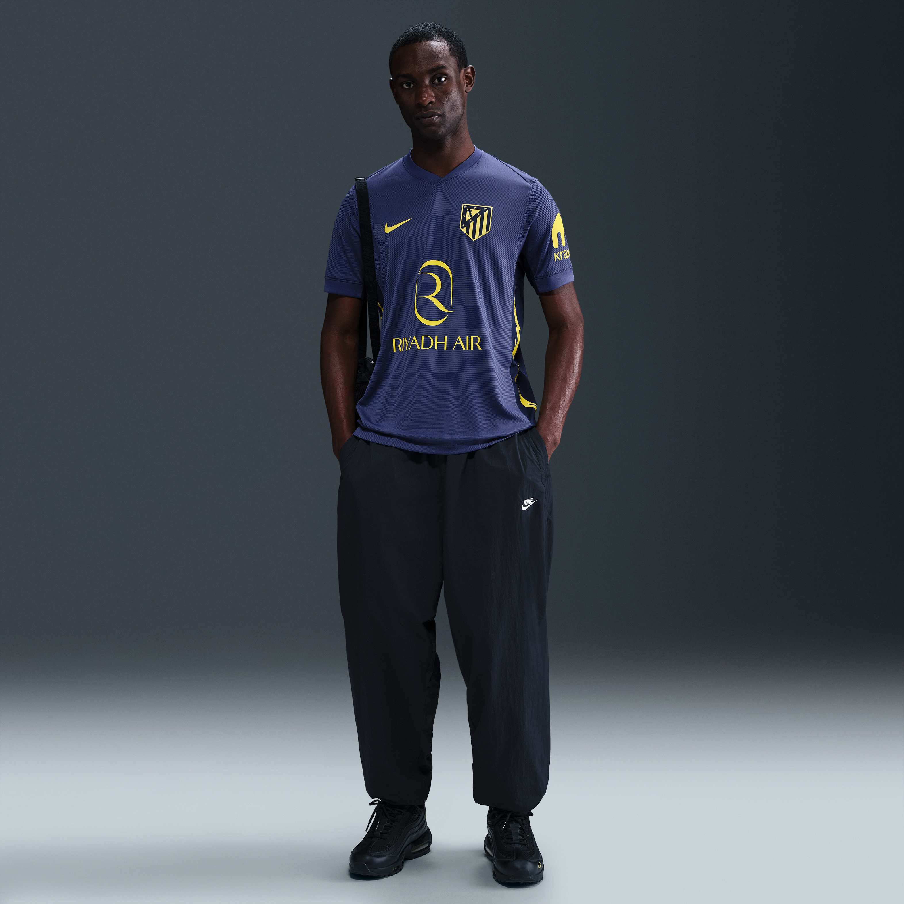 Atl&eacute;tico Madrid 2025/26 Stadium Away image number 3