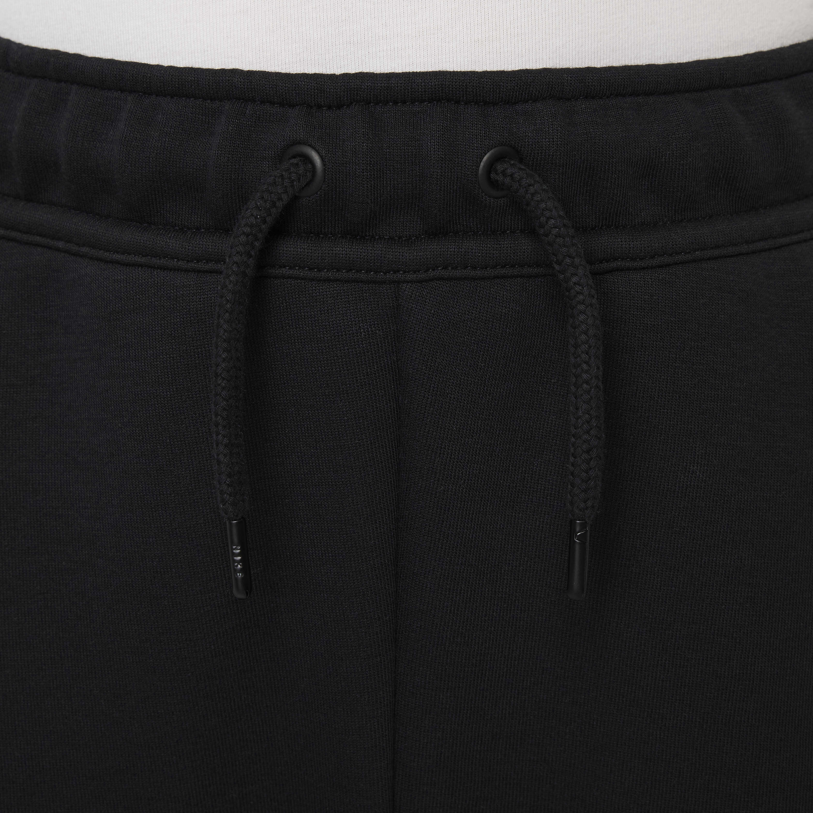 Liverpool FC Tech Fleece image number 4
