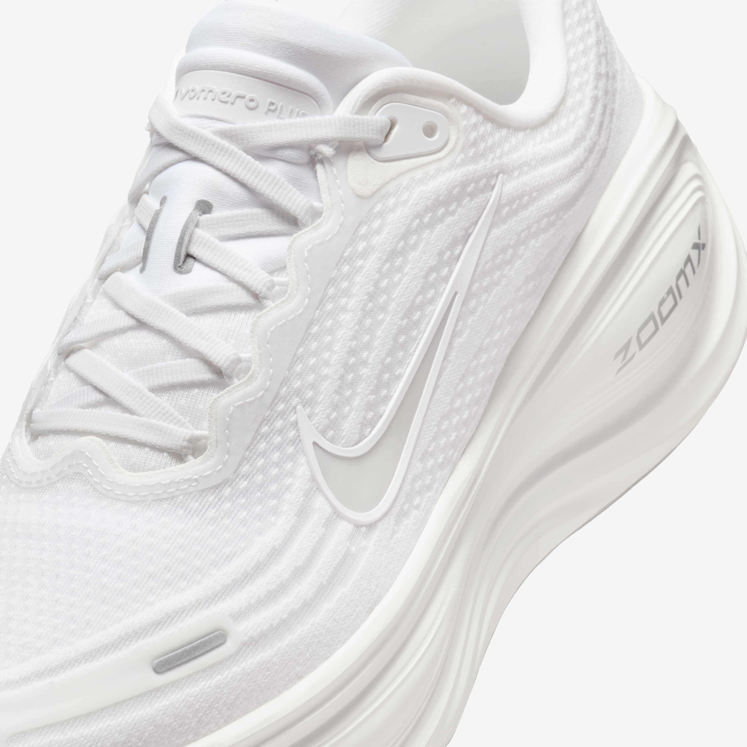 نايكي فوميرو بلس image number 6