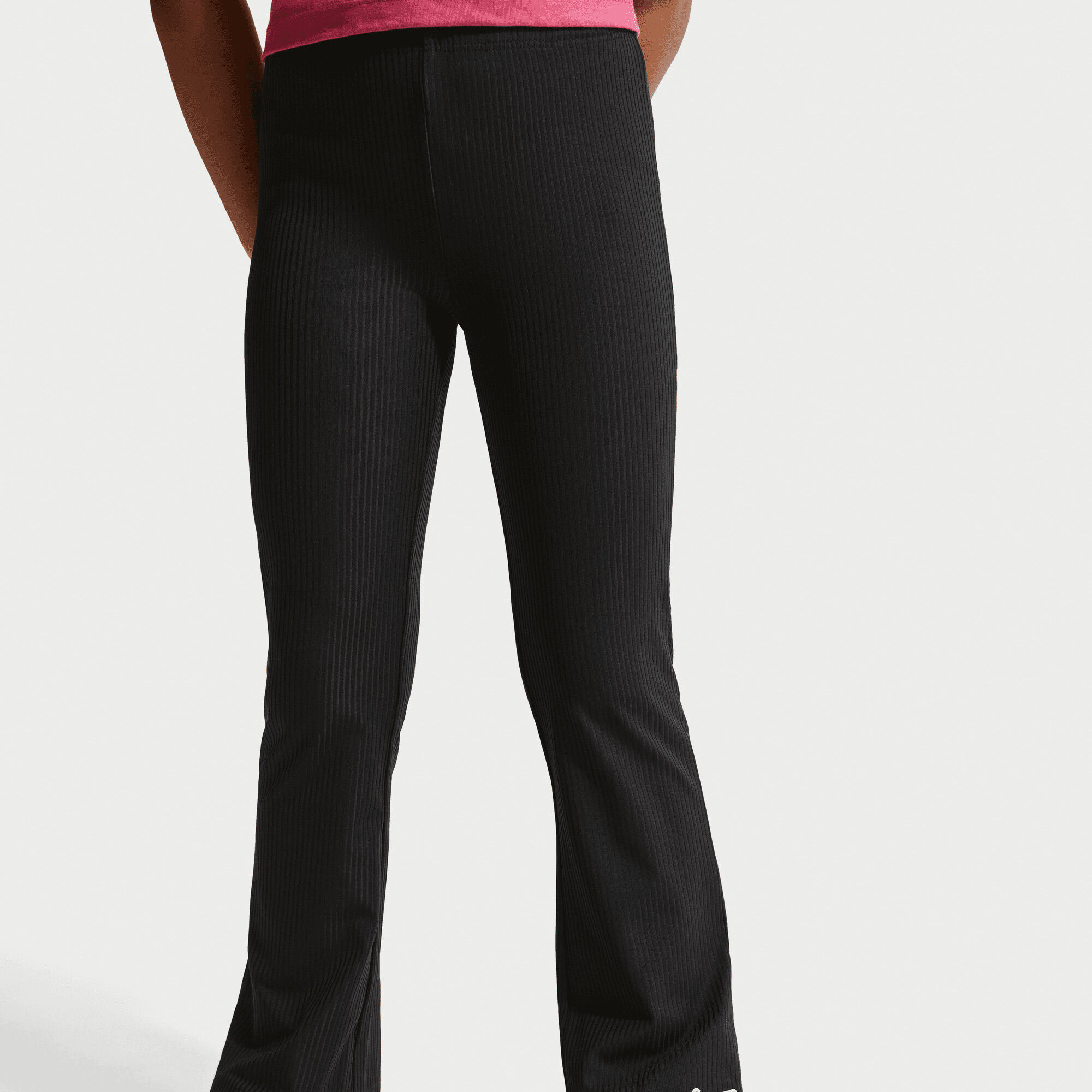 نايكي كوزي image number 4