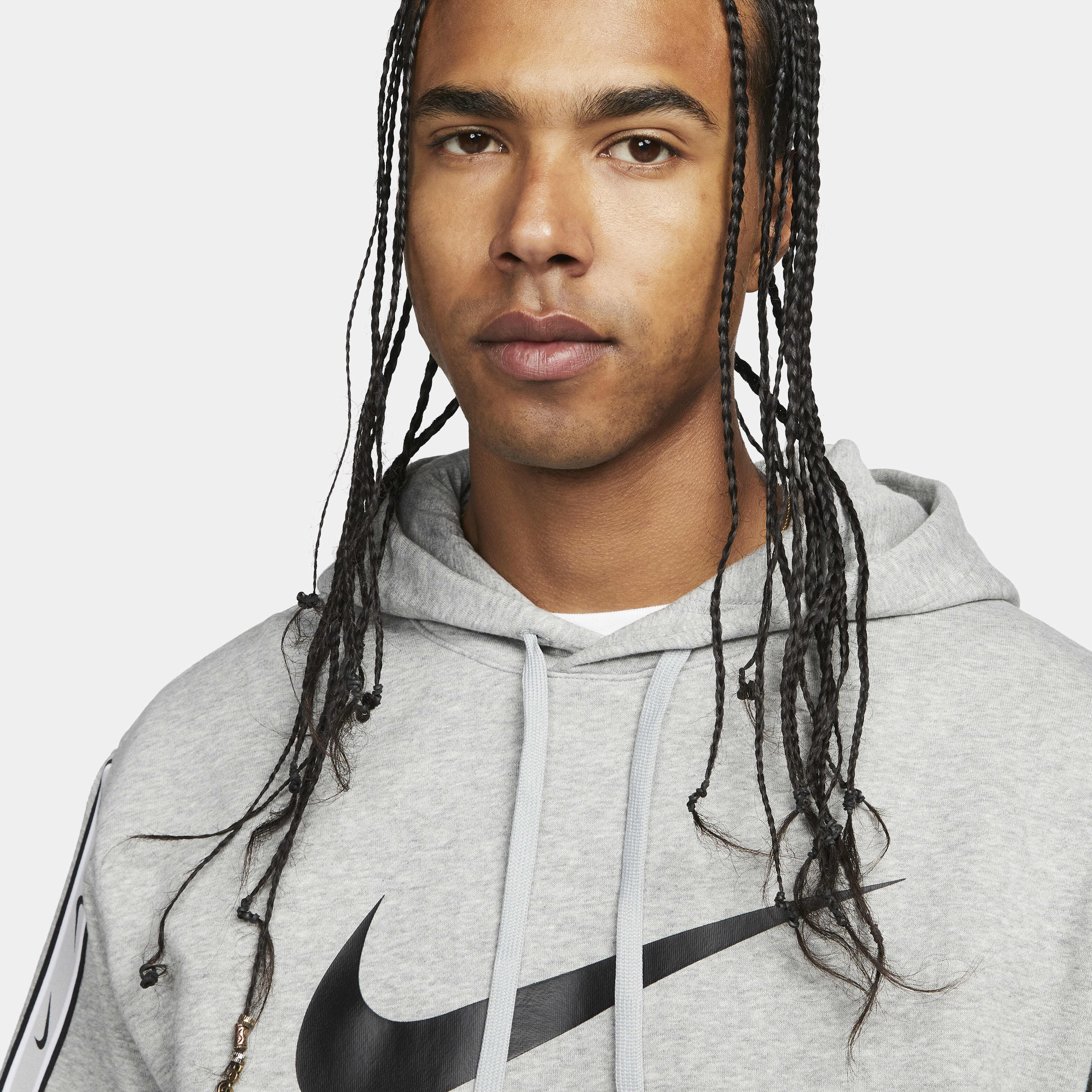 Nike Sportswear Repeat image number 2