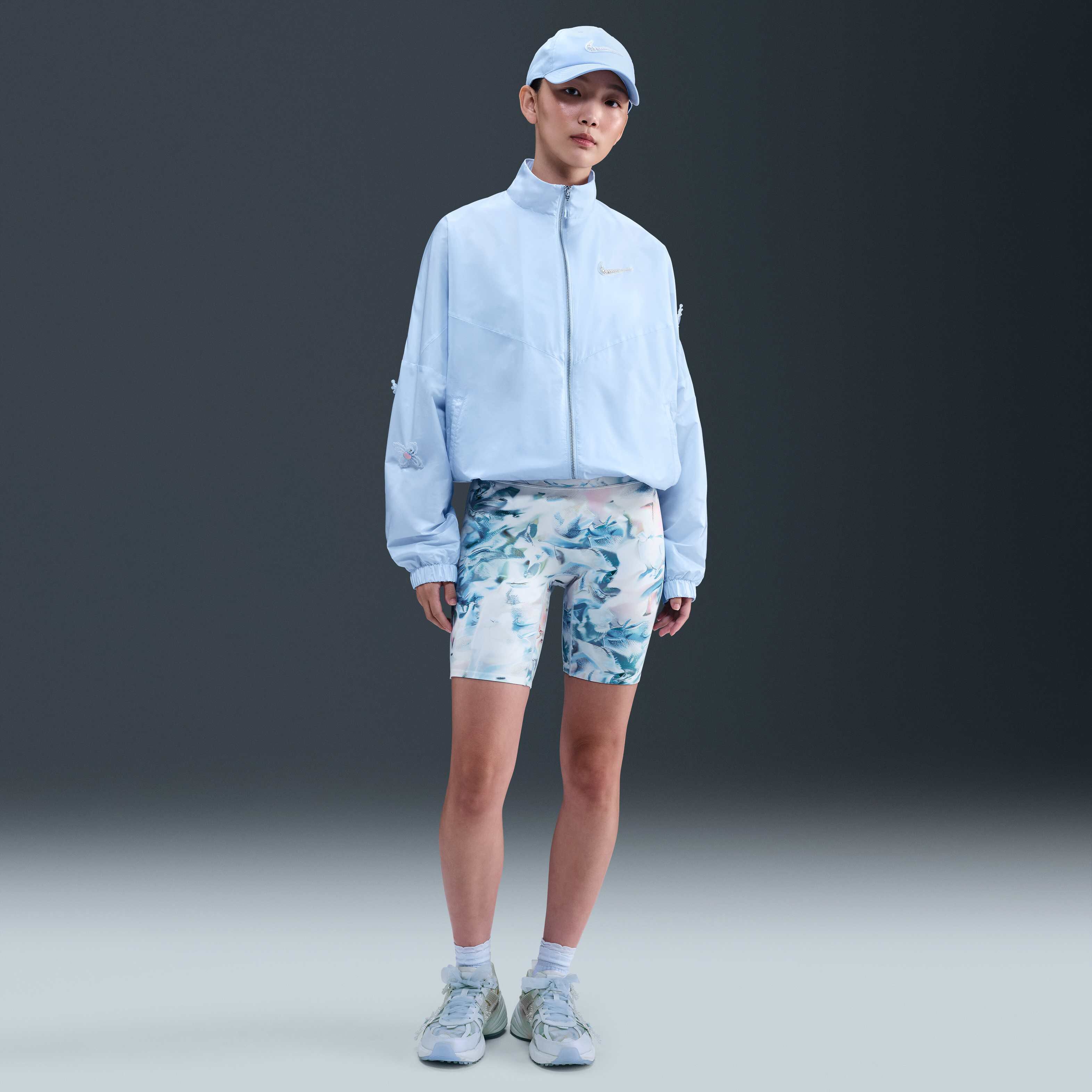Nike Sportswear Women's Artist Collection image number 3