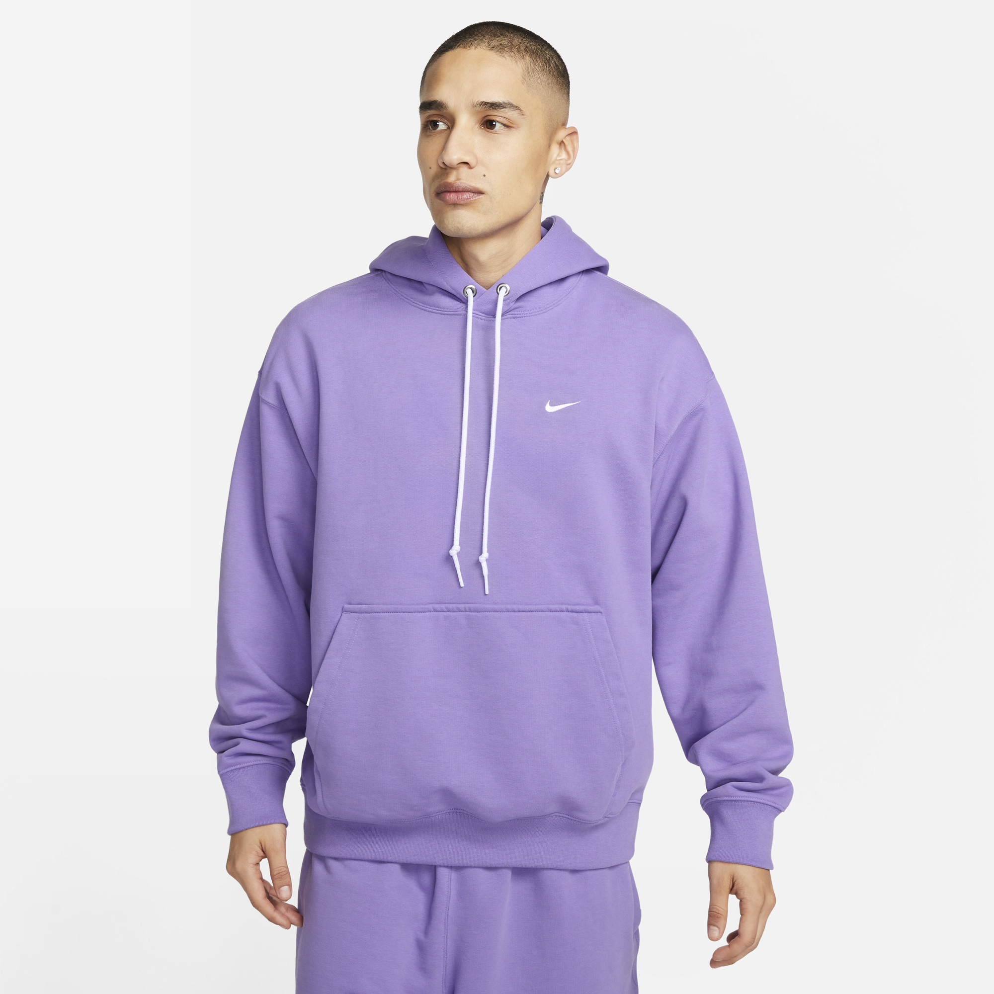 Shop Solo Swoosh Men s French Terry Pullover Hoodie Nike KSA
