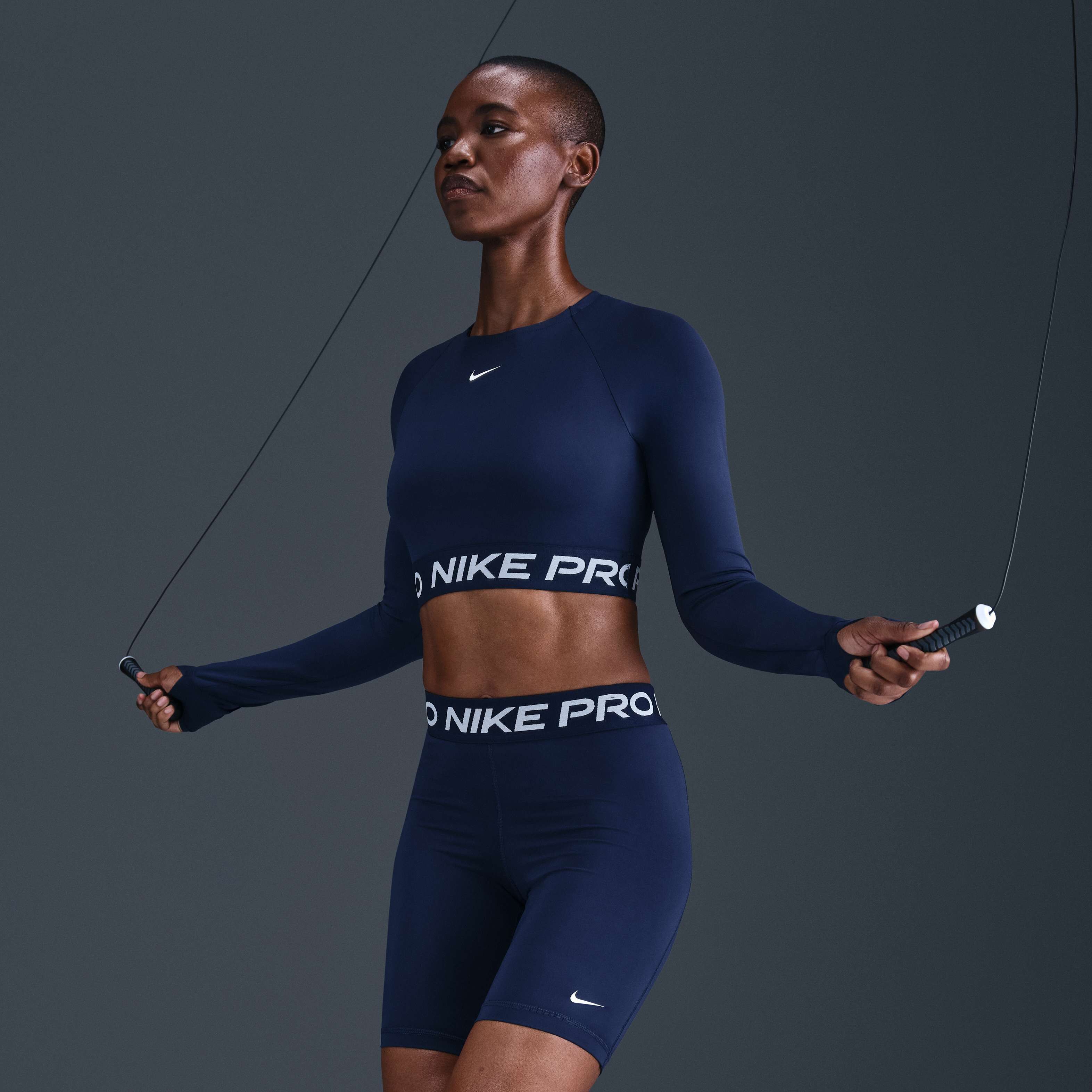 Nike Pro 365 image number 4