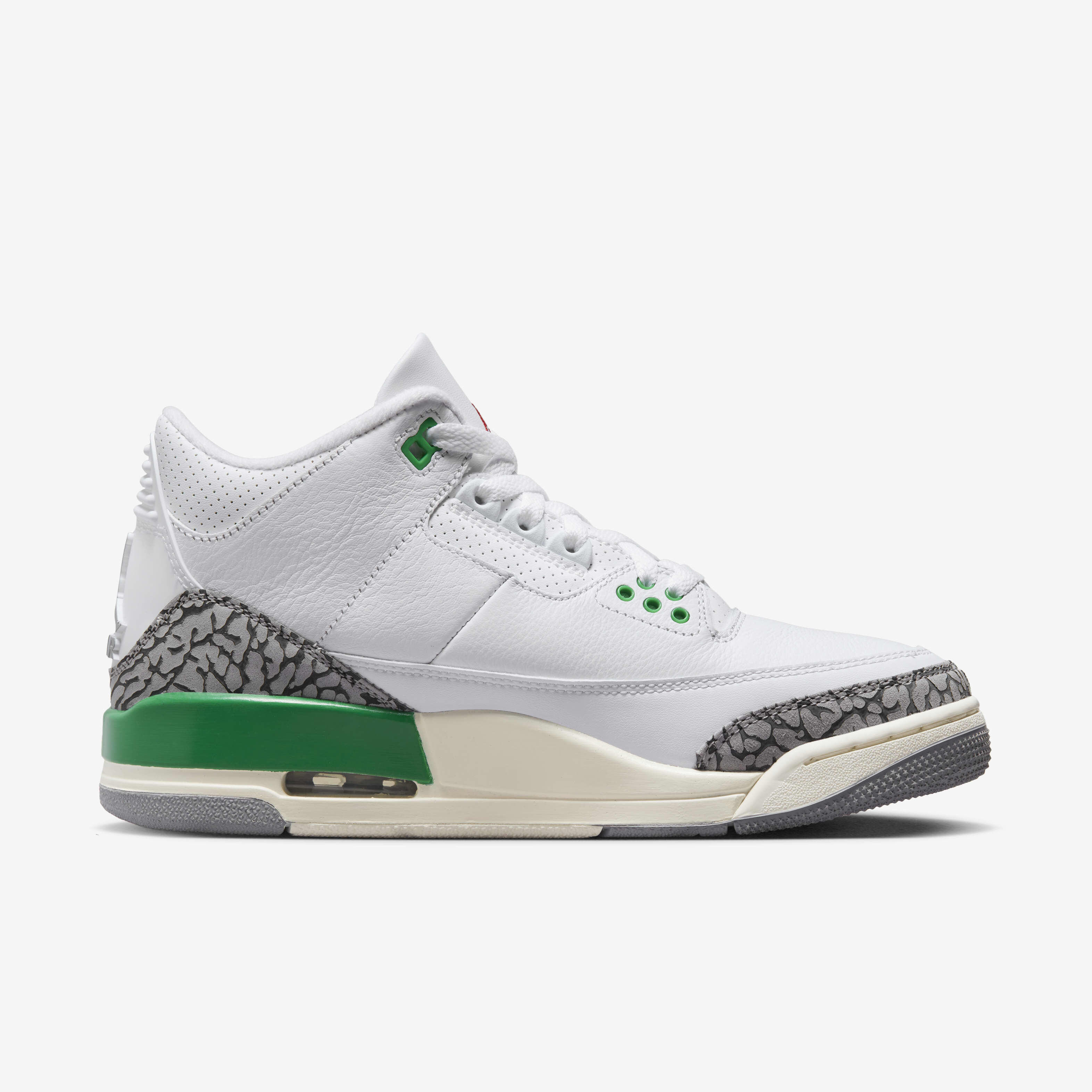 Air Jordan 3 Retro image number 2