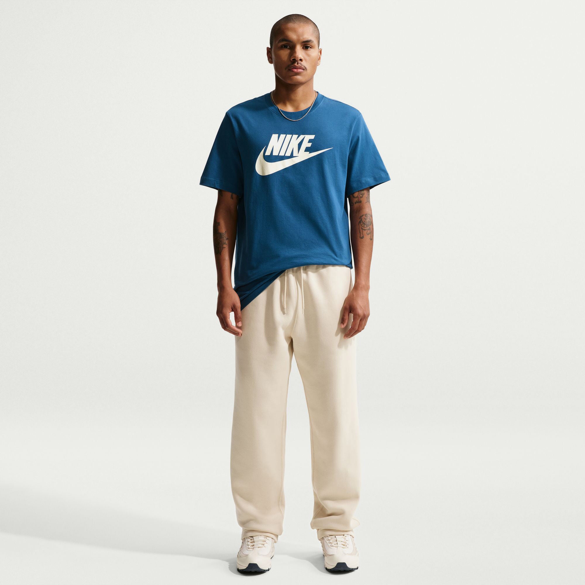 Nike Sportswear image number 0