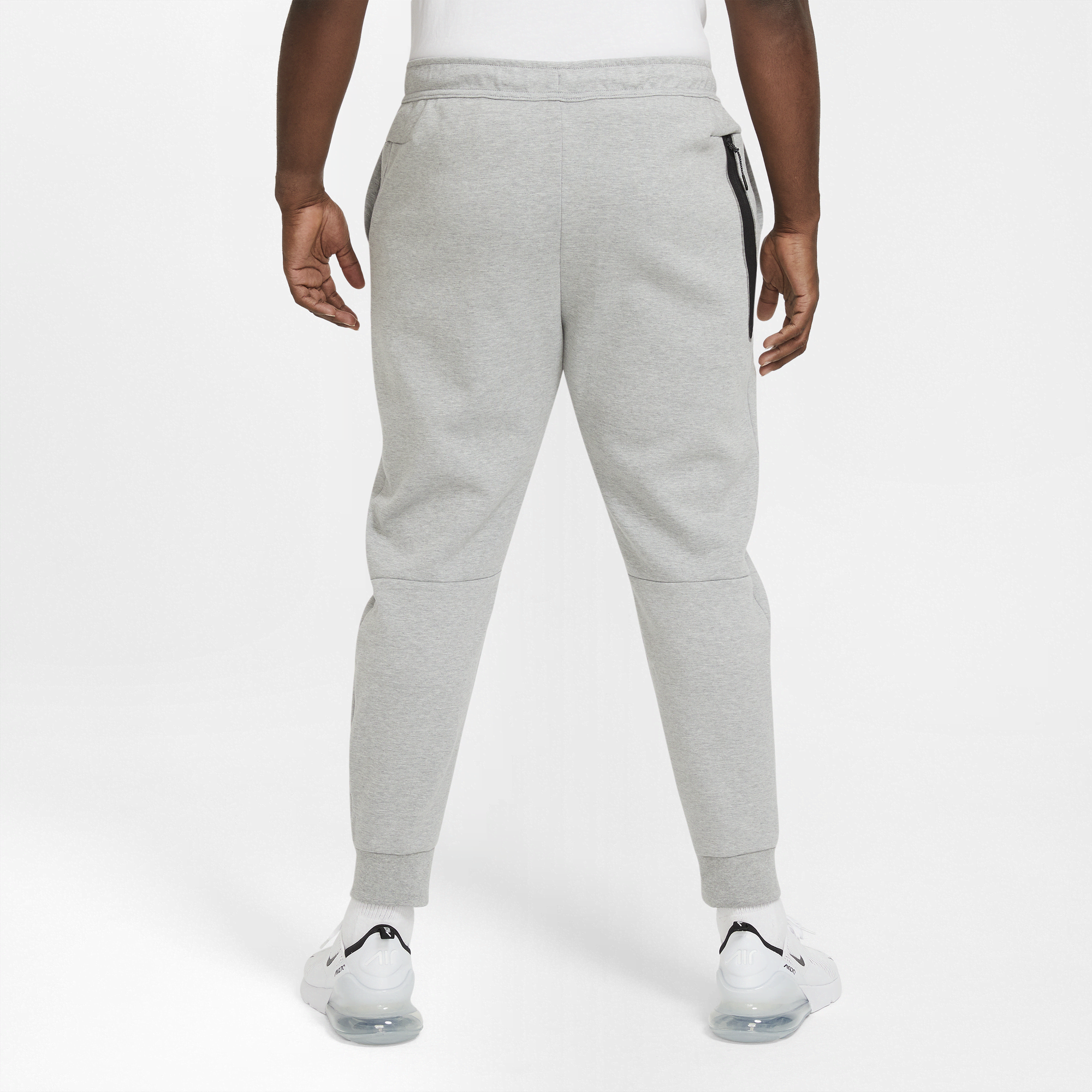 Nike box outlet logo joggers