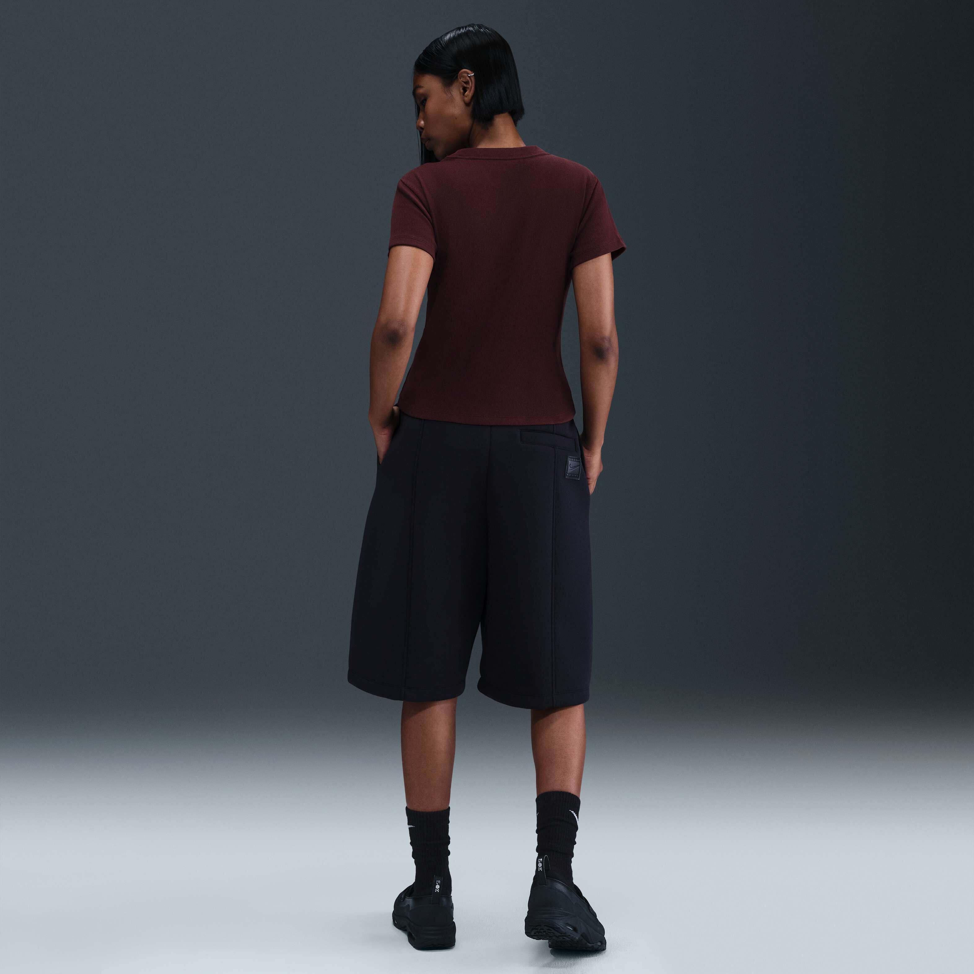 نايكي سبورتسوير image number 4