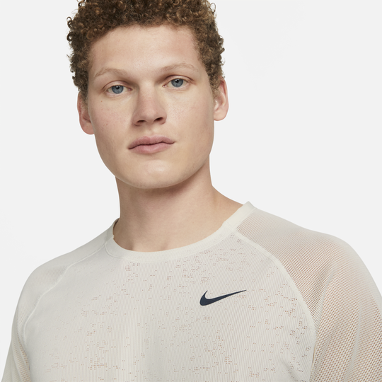 Nike medalist short sleeve running top on sale