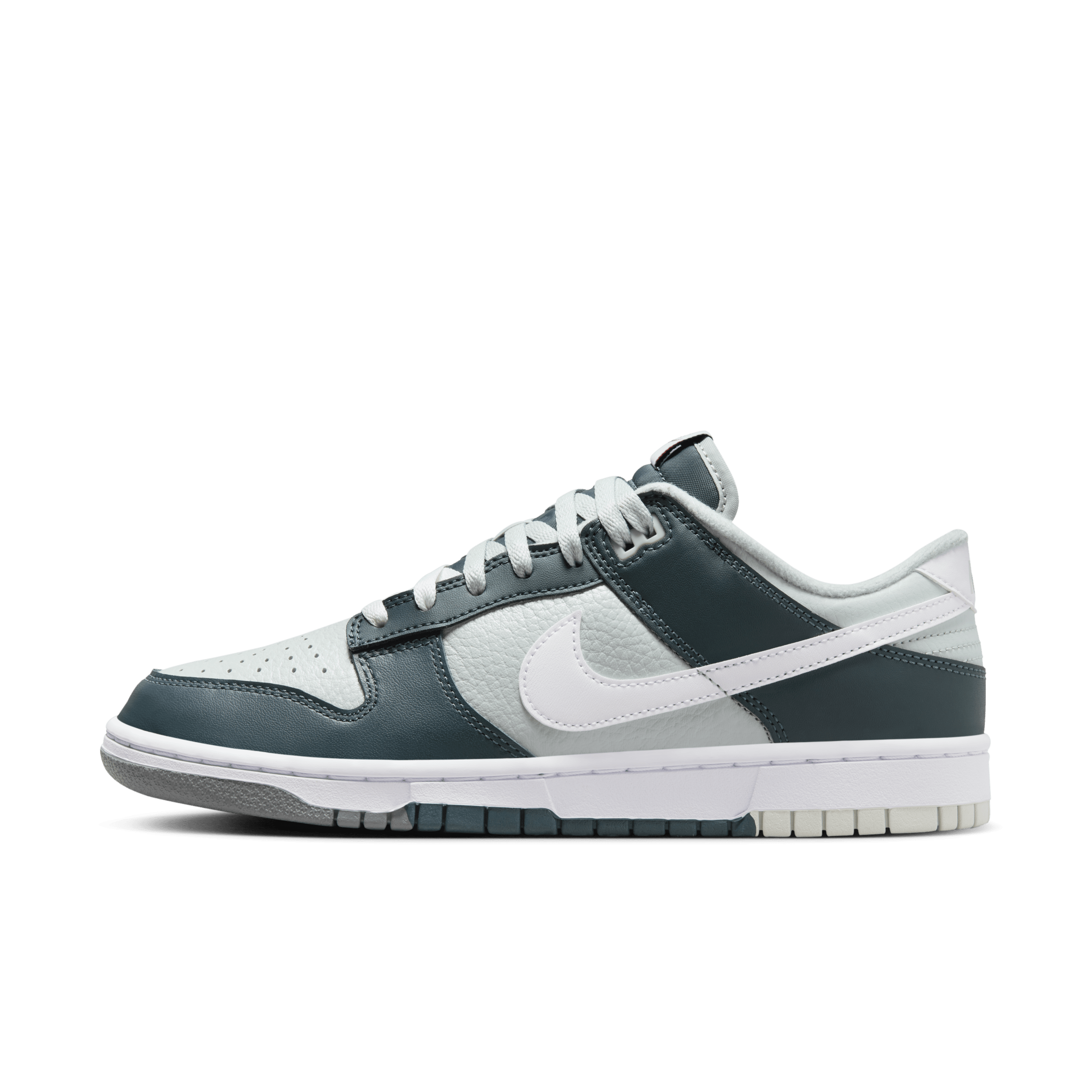 dunk low cloud
