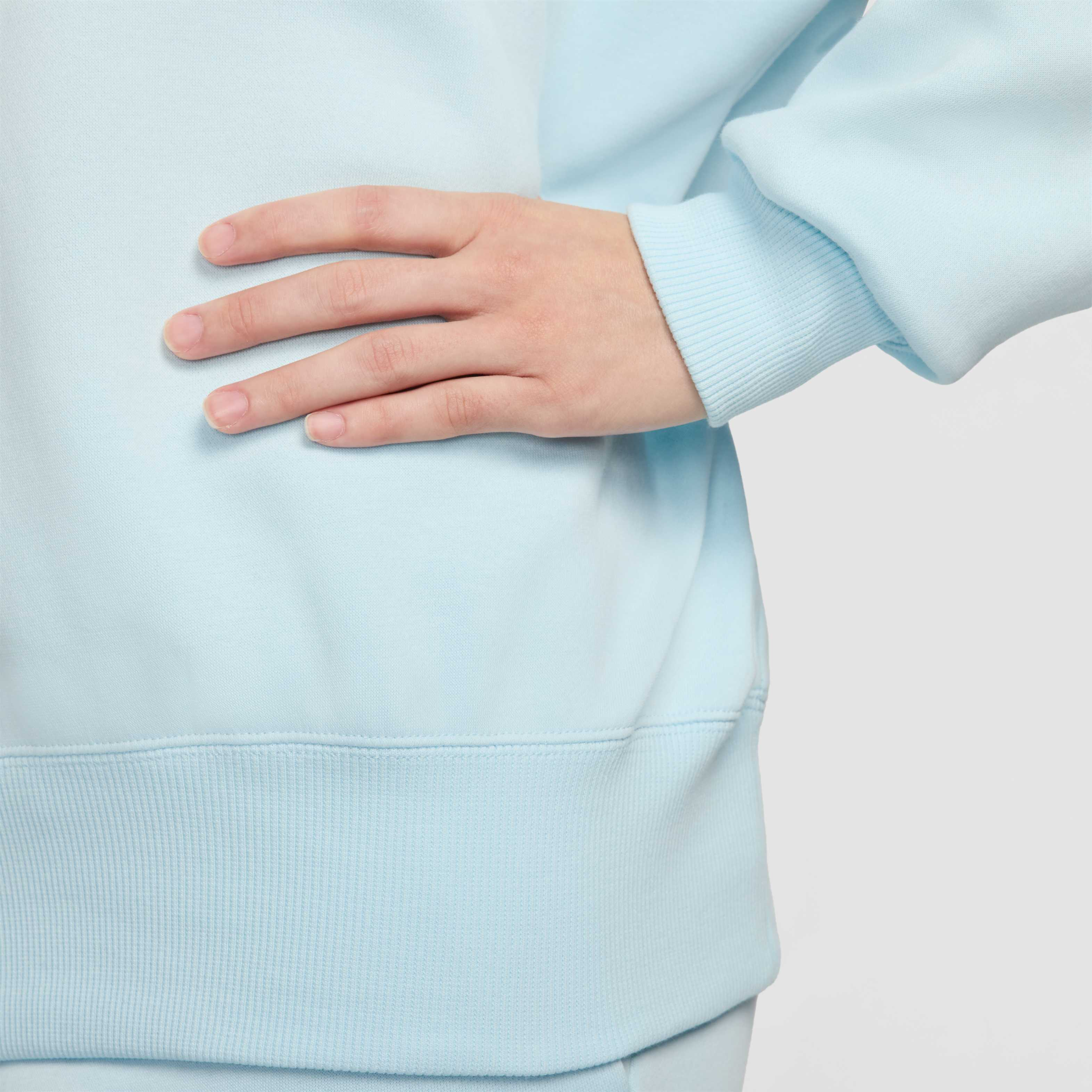 نايكي سبورتسوير فينكس فليس image number 4