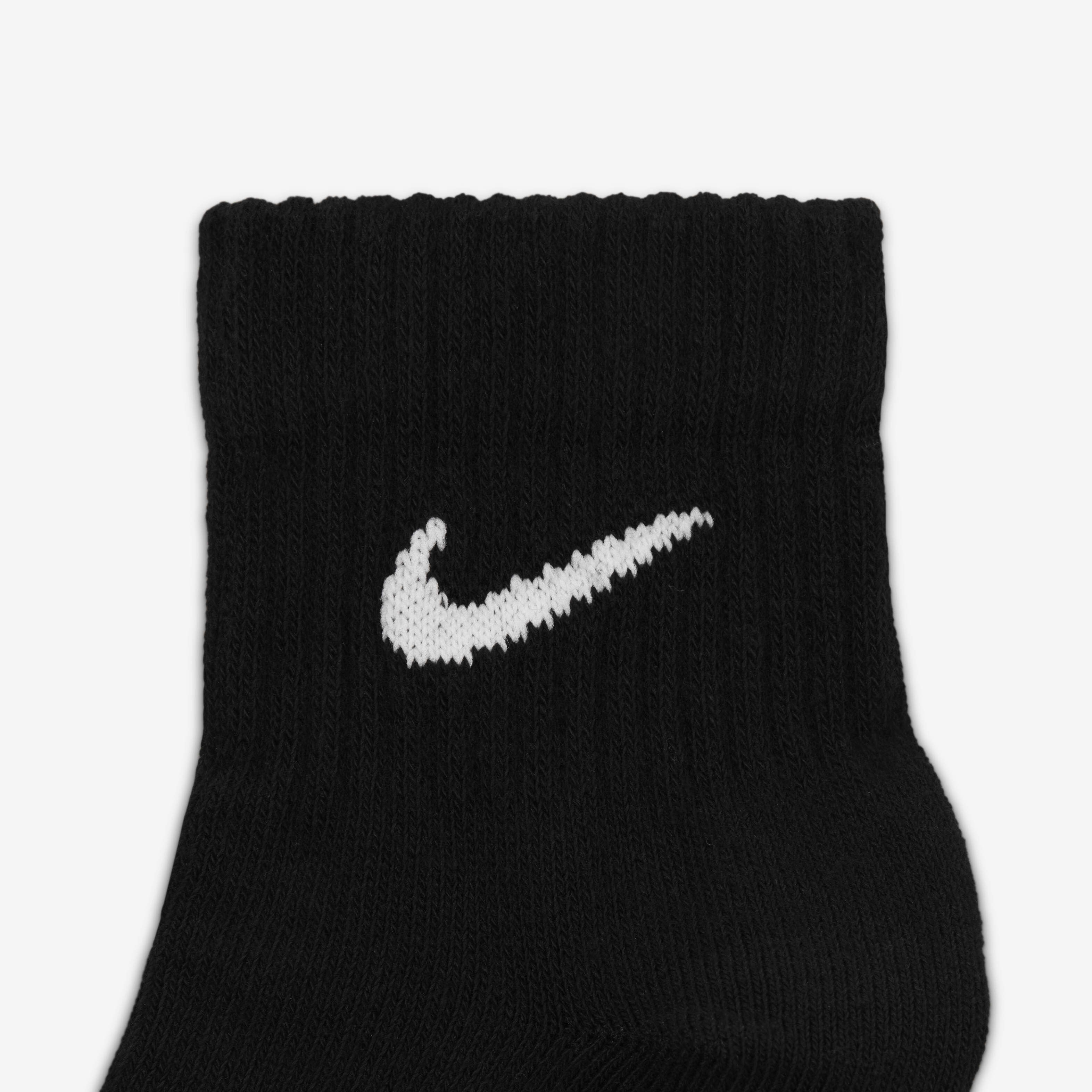 Buy Nike Everyday Lightweight Training Ankle Socks 3 Pairs Nike Saudi Official