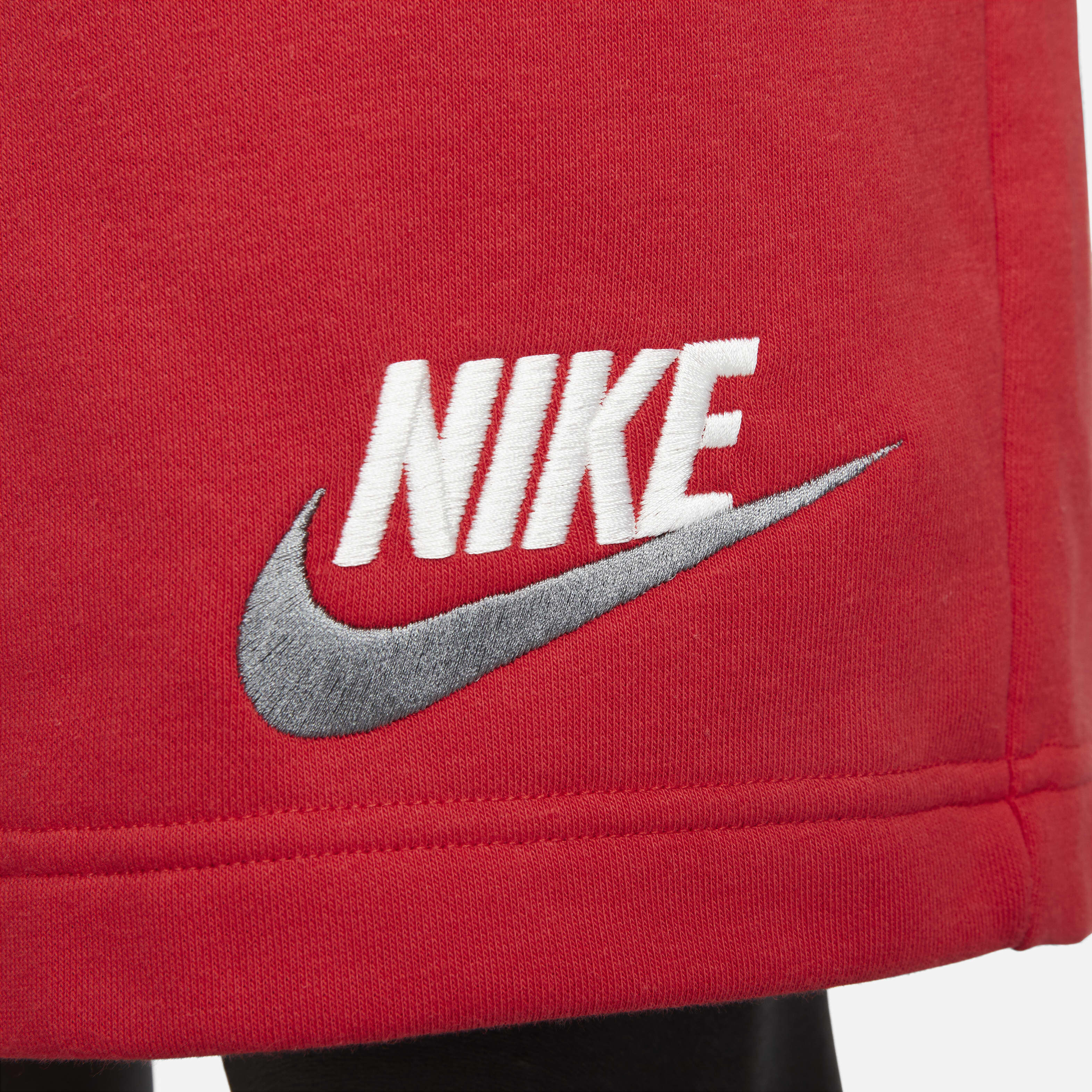 نايكي كلوب image number 4