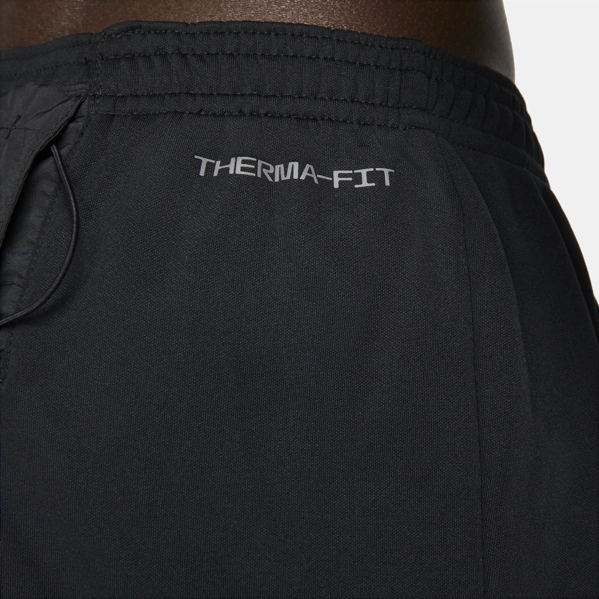 Nike therma hotsell fit shorts