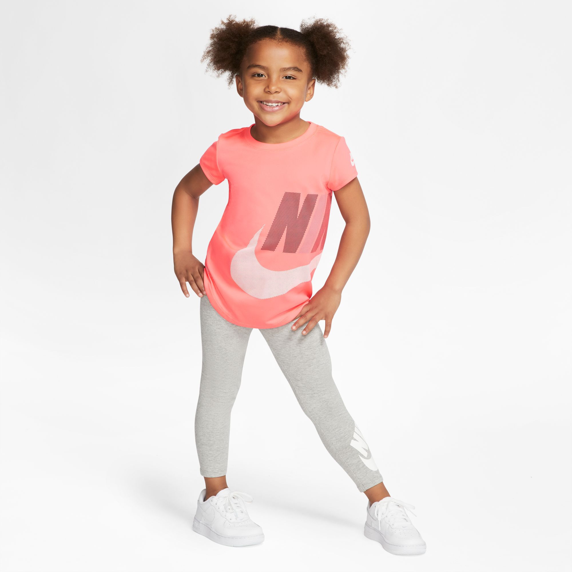 Nike Sportswear image number 2