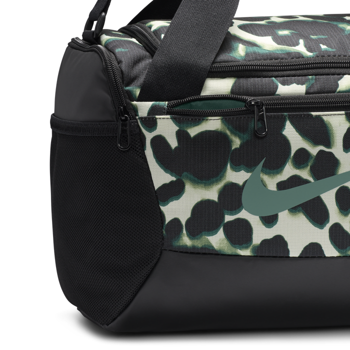 Nike brasilia sales duffel bag camo
