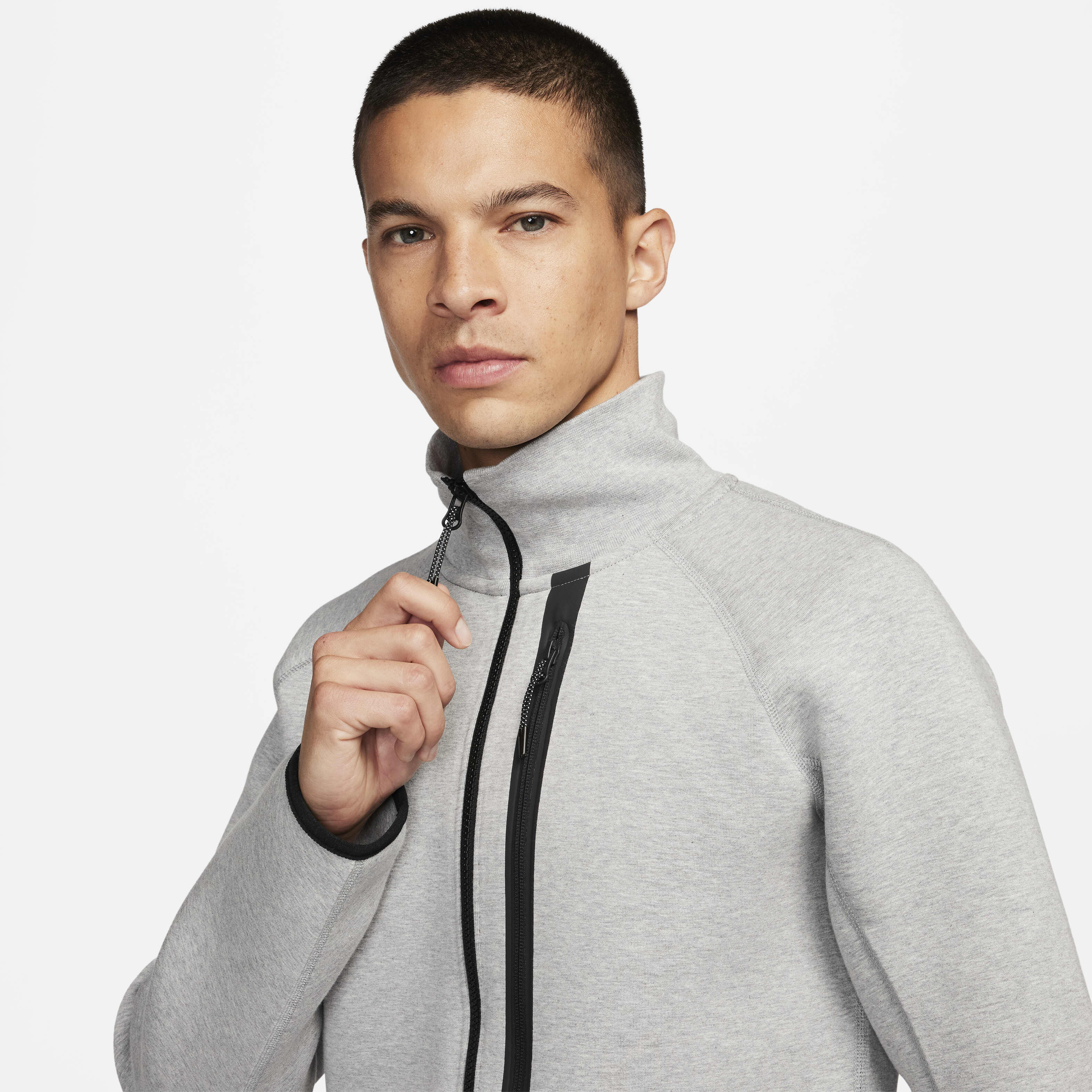 Nike slim fit tech fleece 2025
