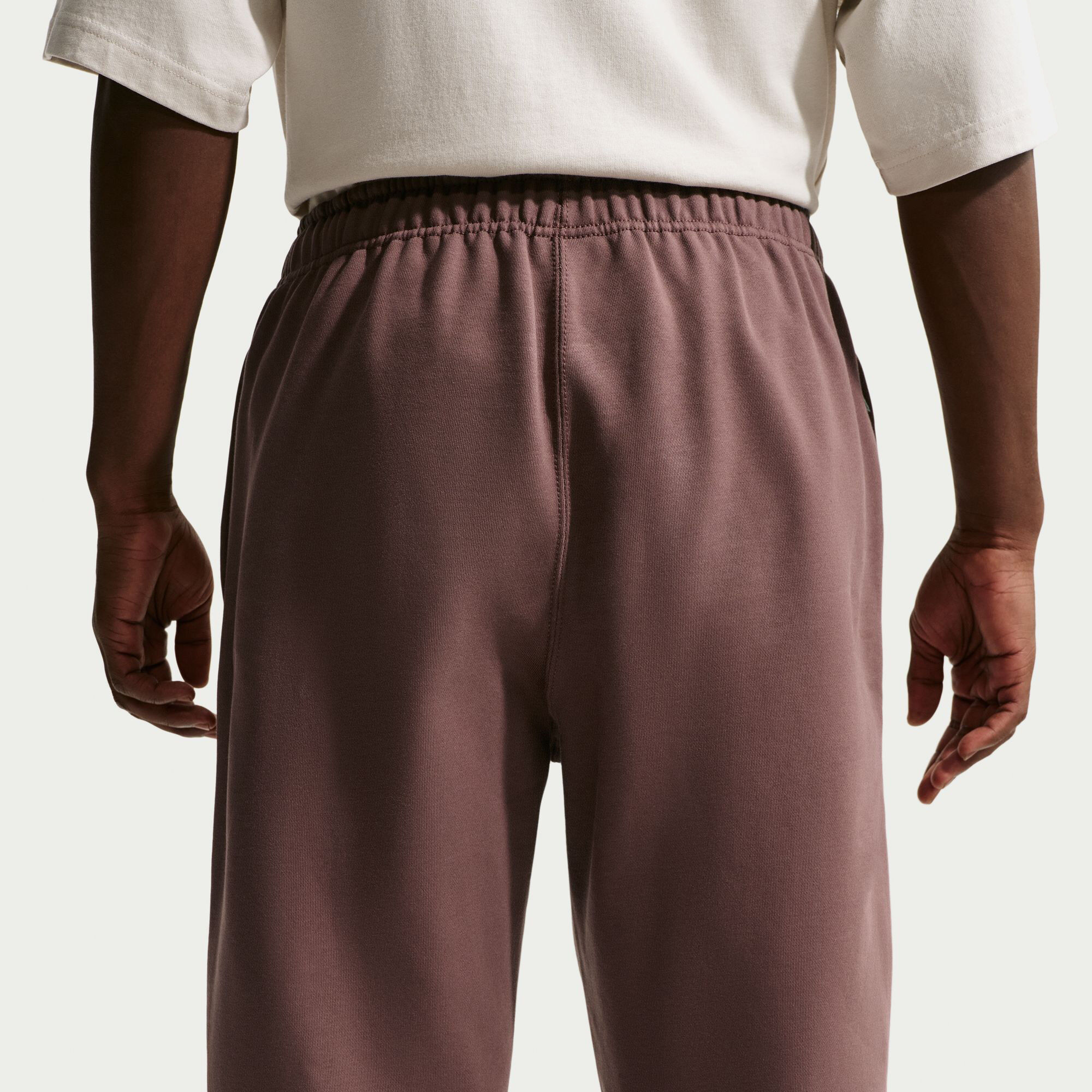 Nike Solo Swoosh image number 4