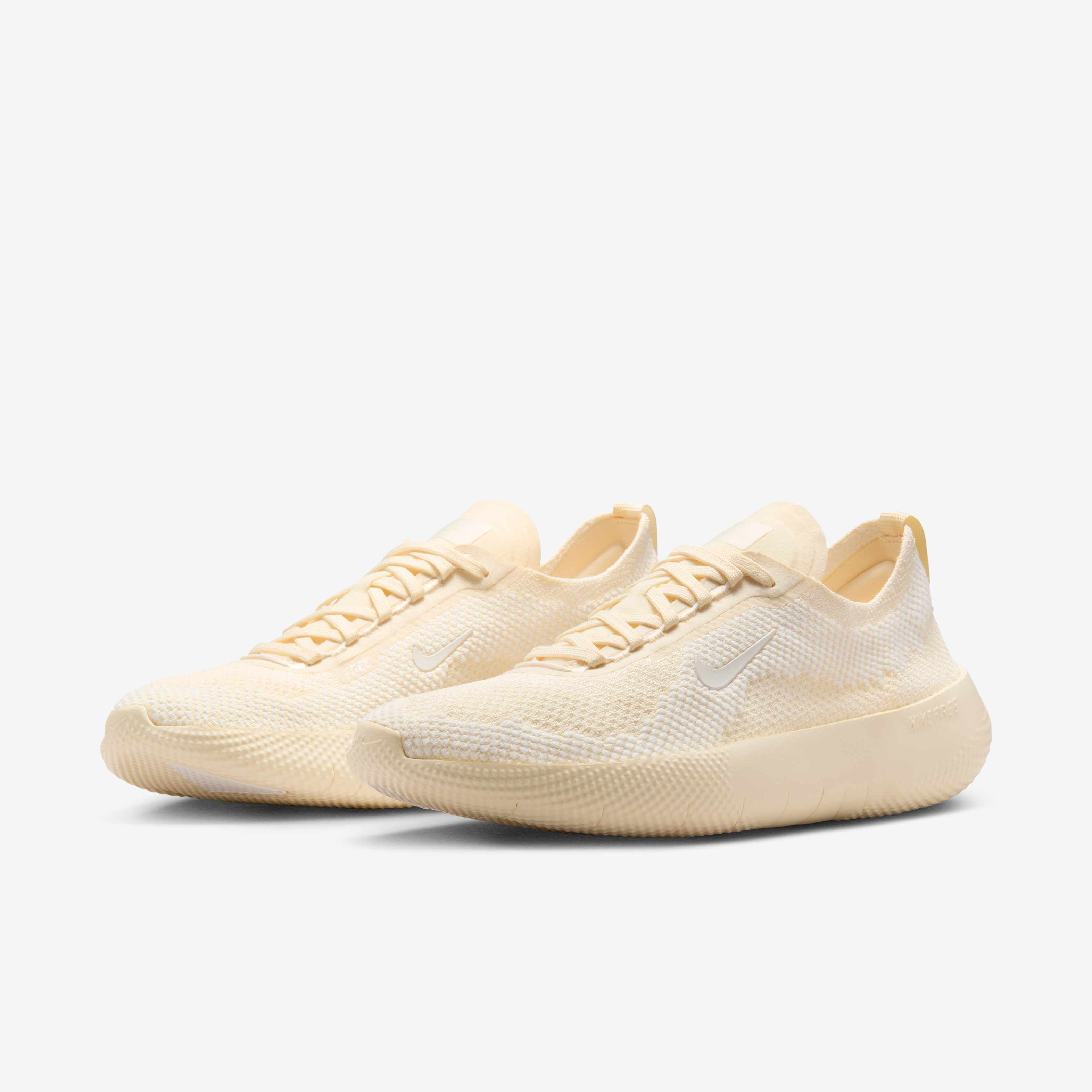 ◆Nike◆ free 2025 women's sneakers HF2720-400 Nike Wmns Free 2025 Coconut Milk Sail Women Road Running