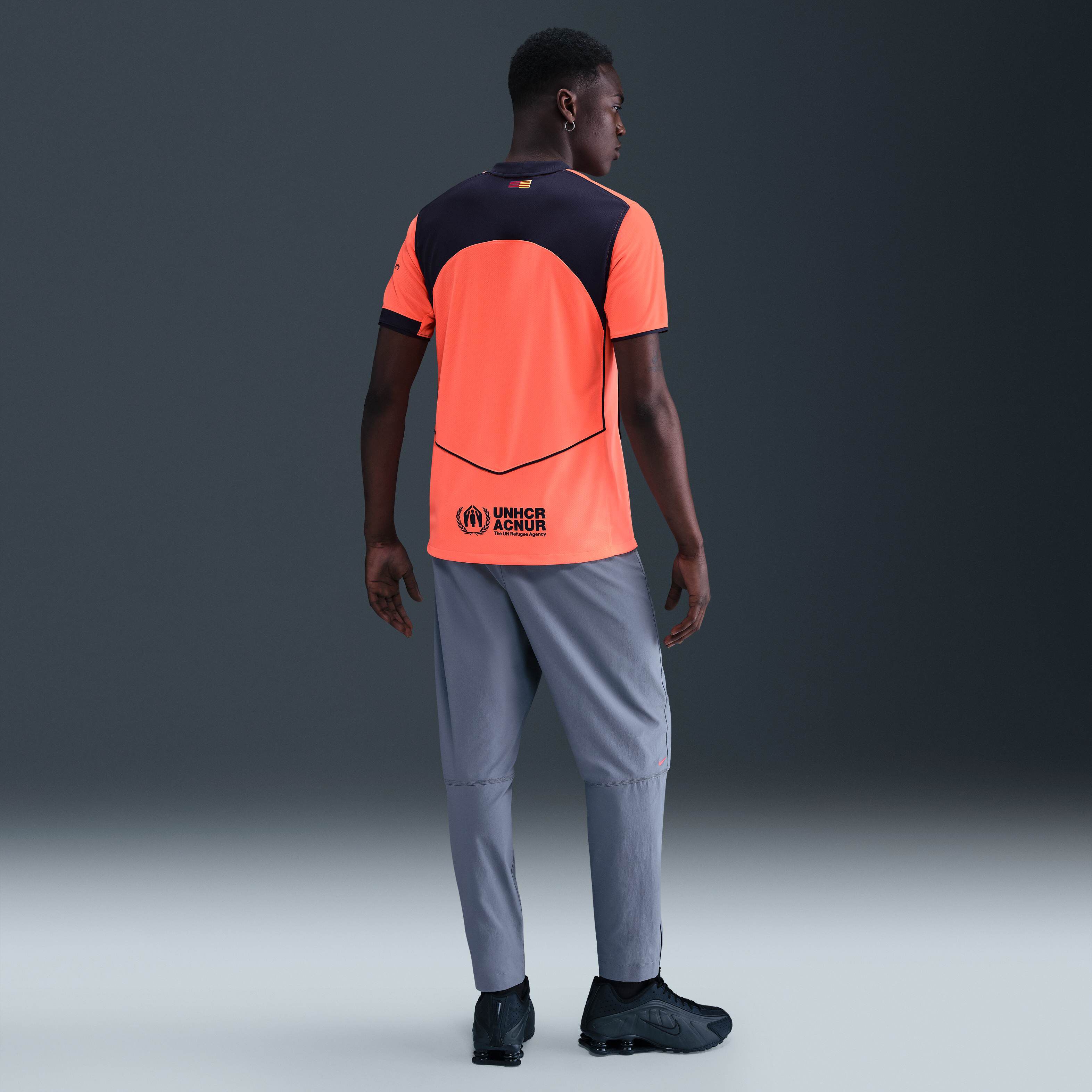 برشلونة 26/2025 ستيديوم البديل image number 4