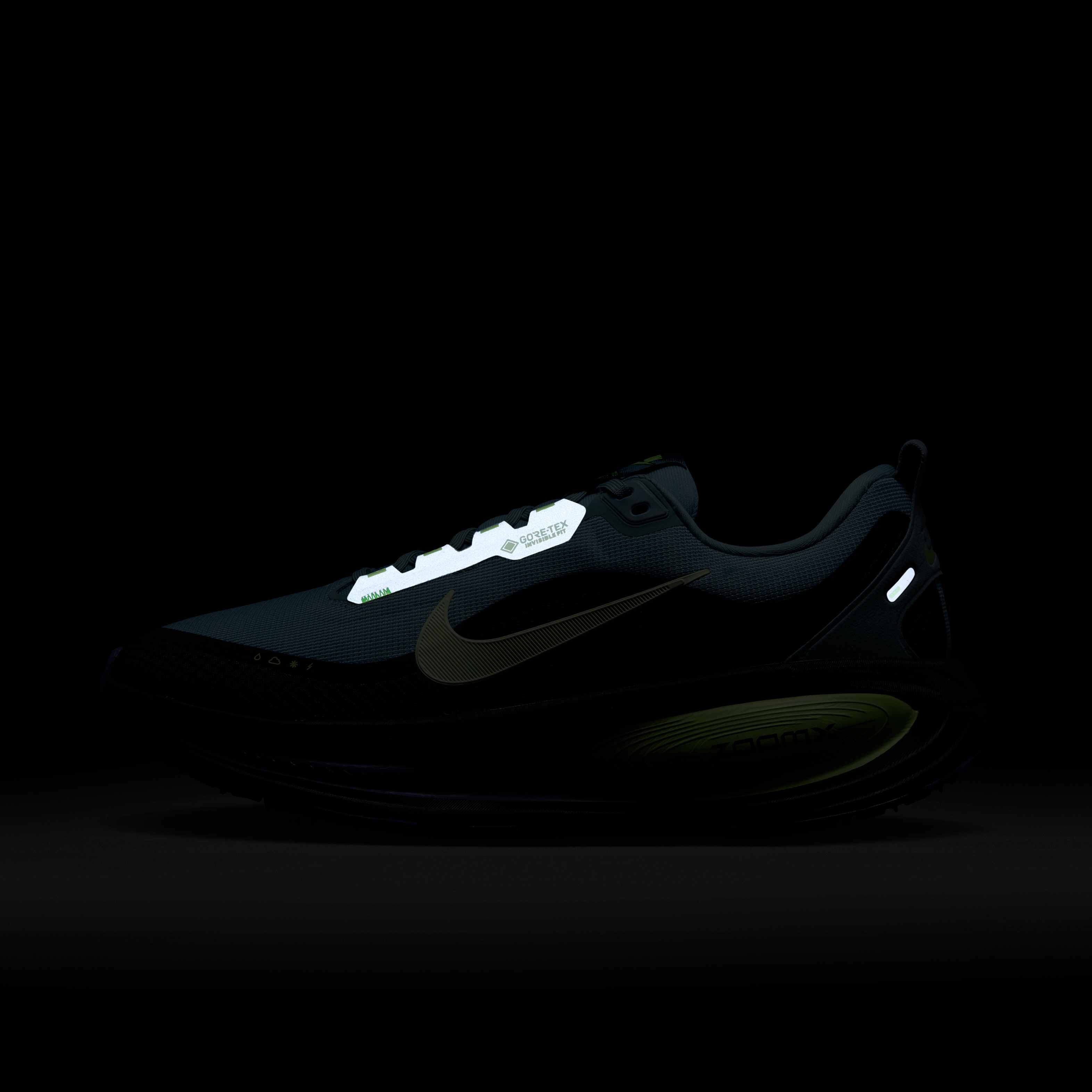 Nike Vomero 18 GORE-TEX image number 8