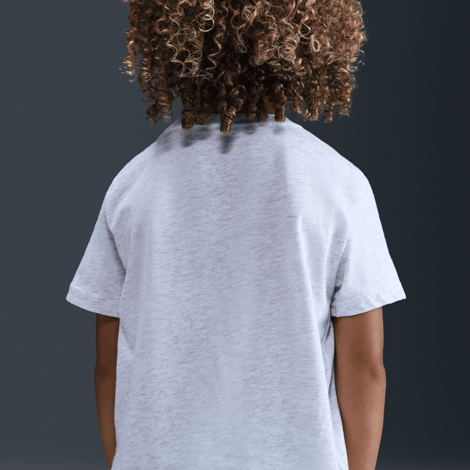 نايكي كلوب image number 8