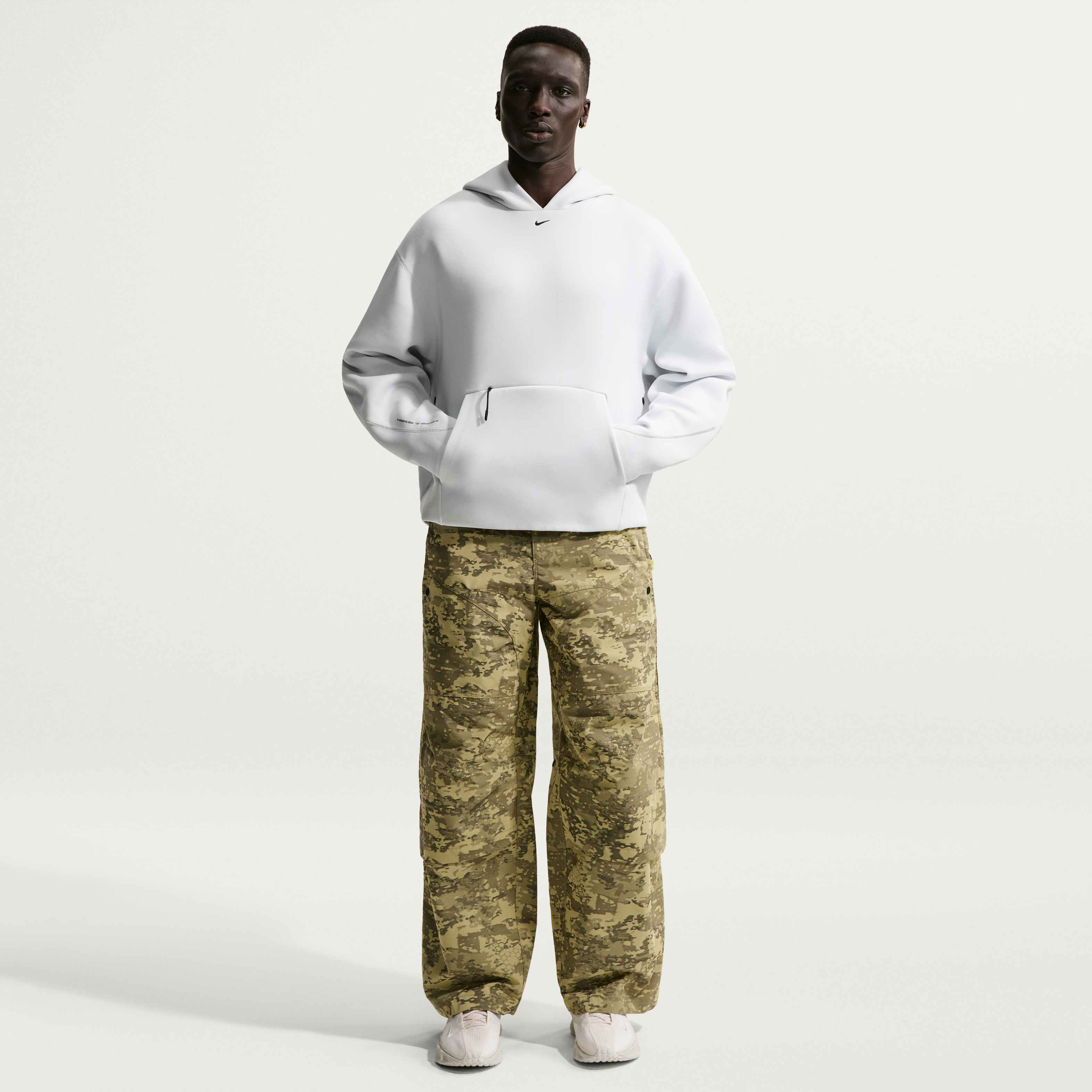 نايكي تك image number 3