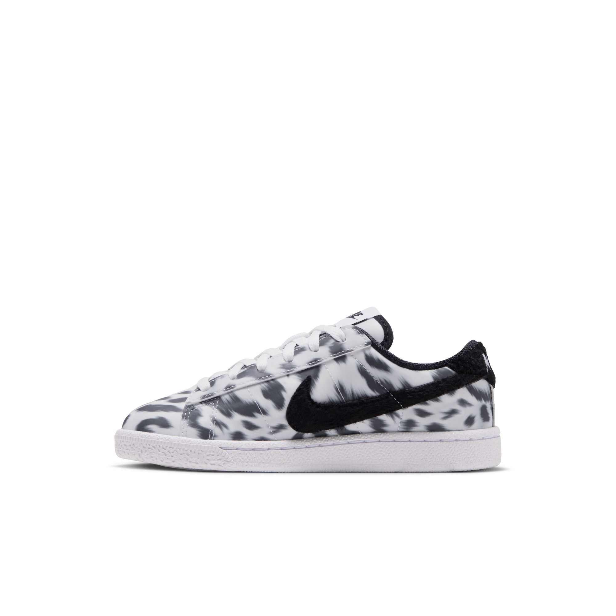 Nike Tennis Classic image number 4