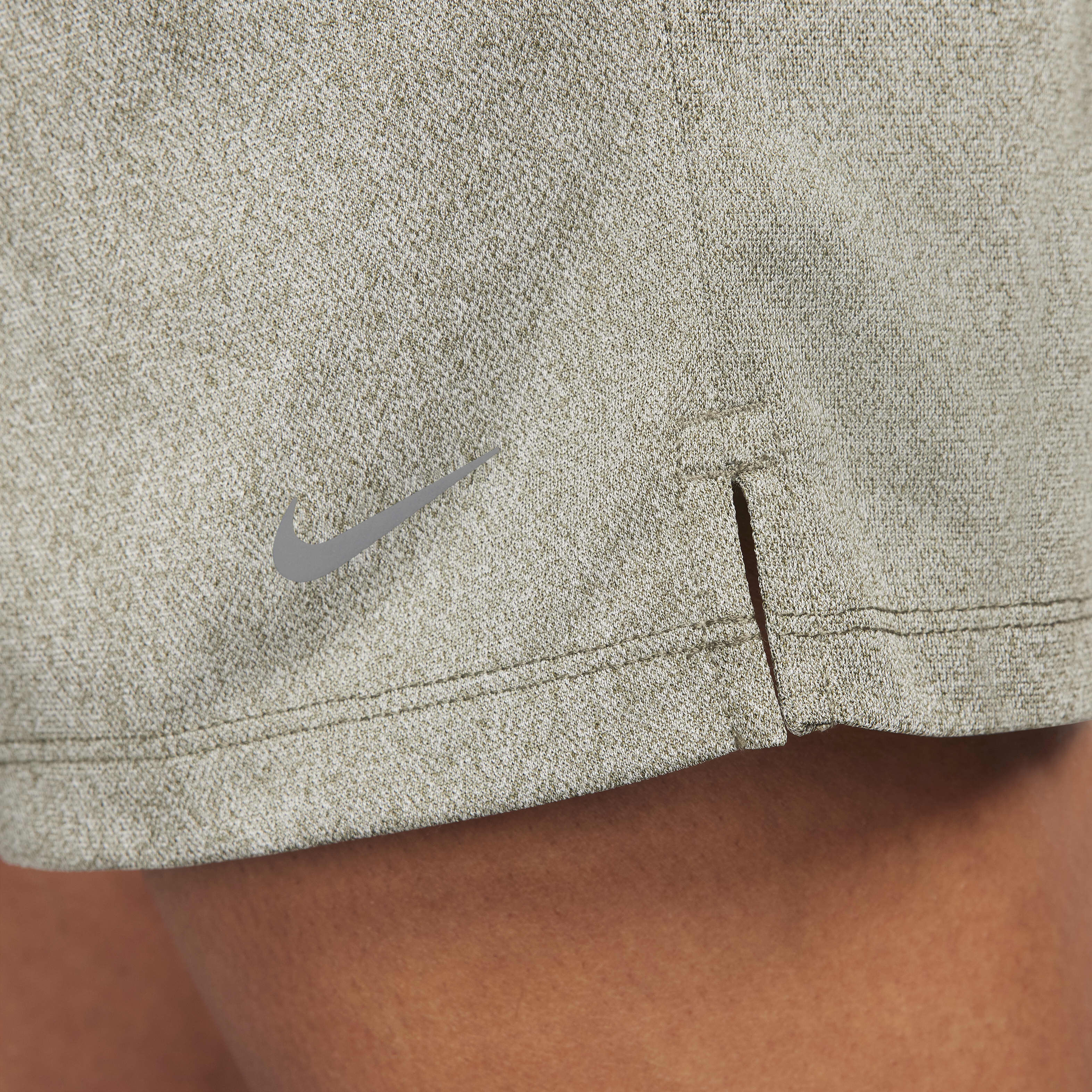 Nike Attack image number 4