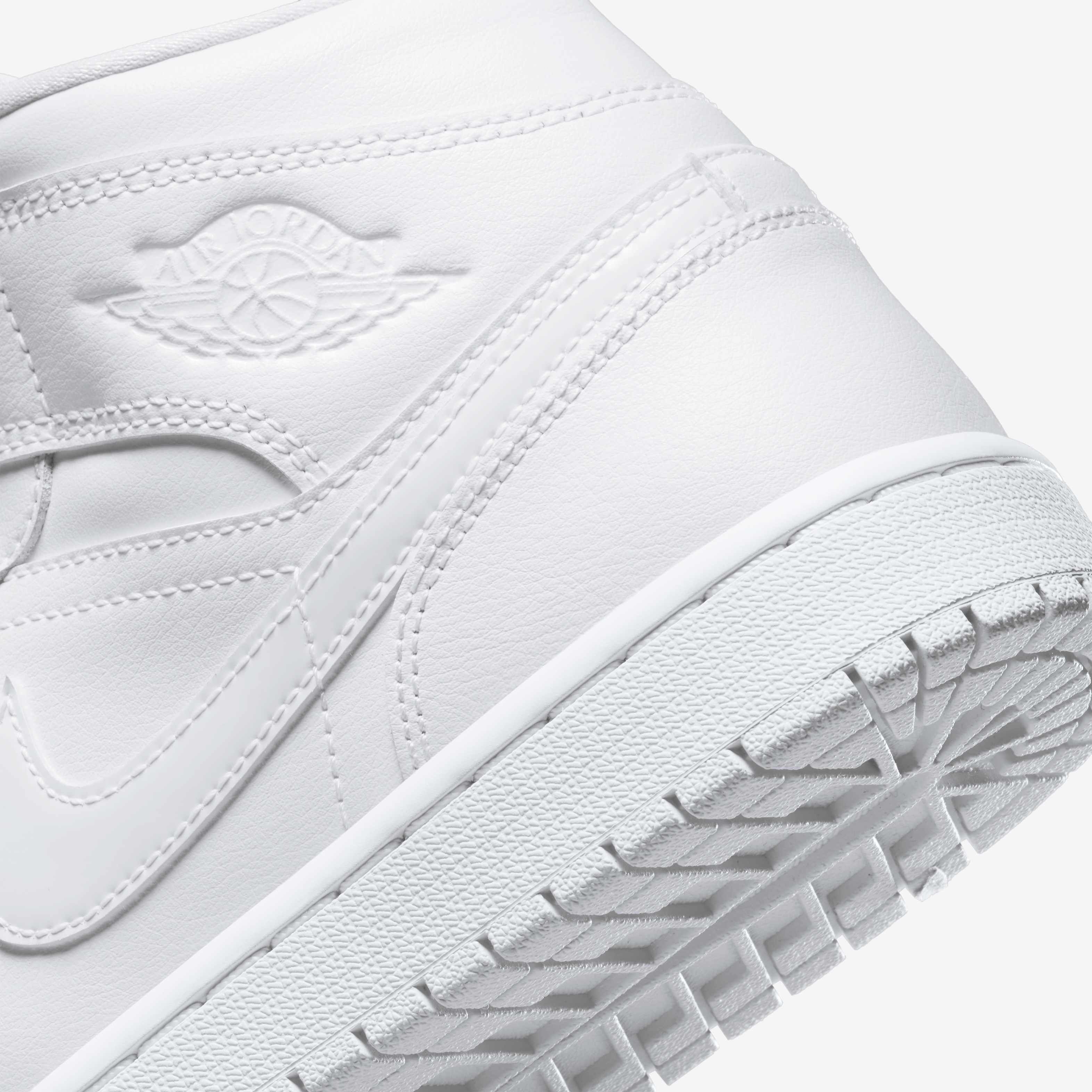 Air Jordan 1 Mid image number 7