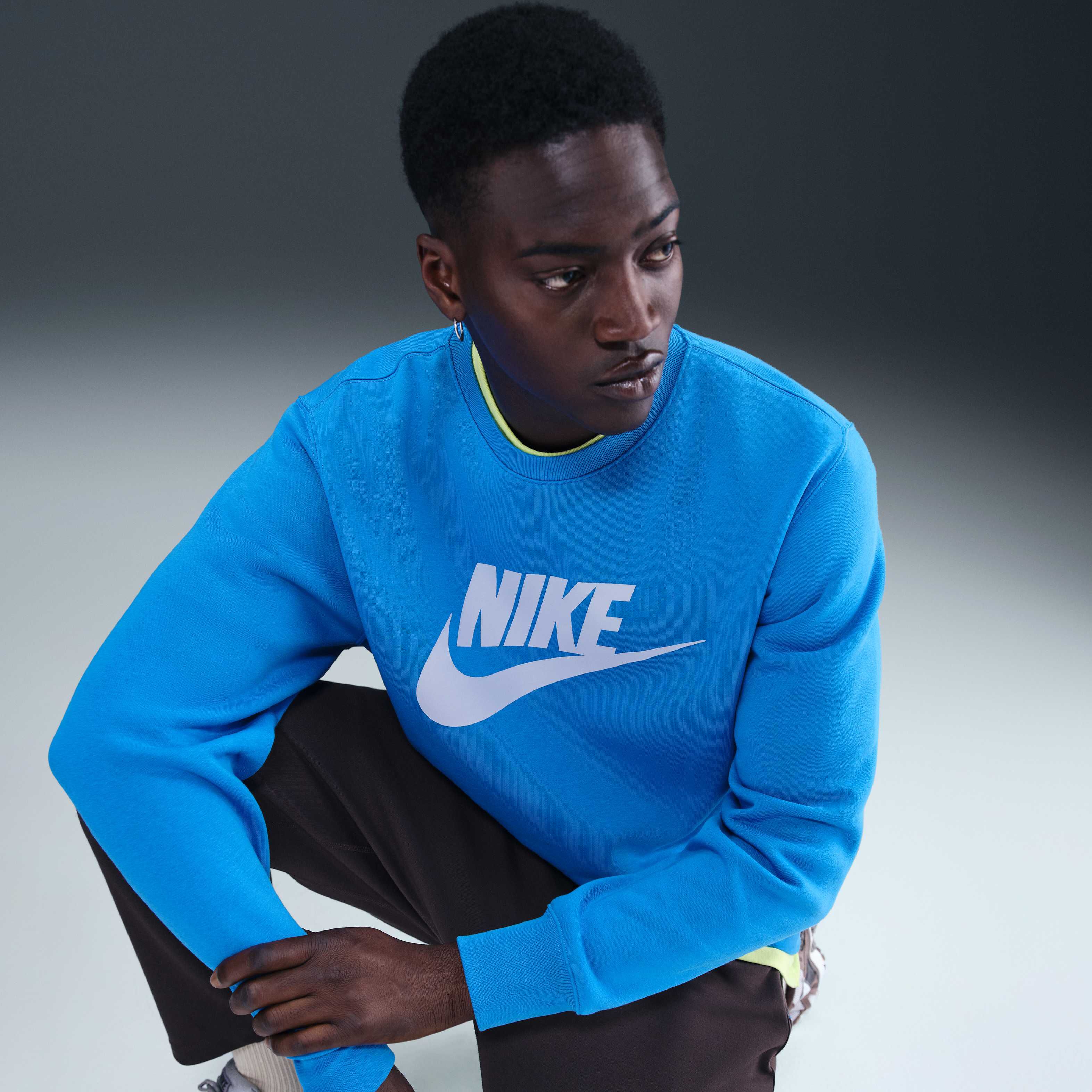 Nike Sportswear Club image number 2
