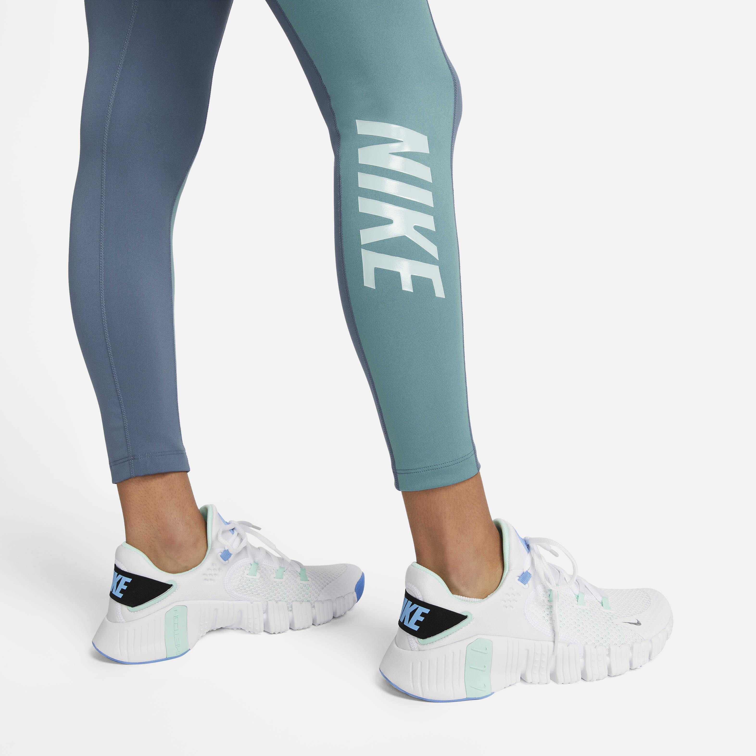 Nike colour block leggings clearance