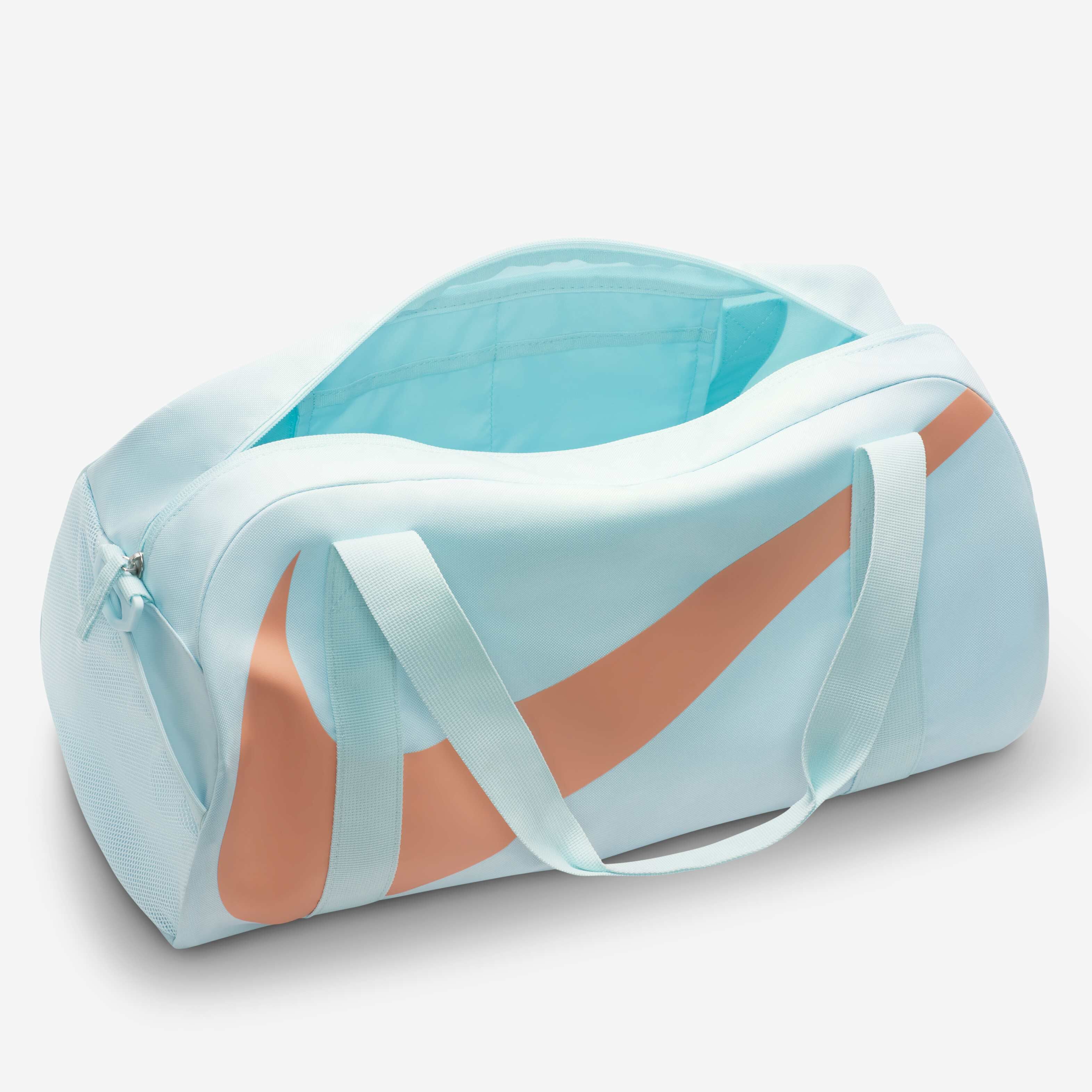 نايكي جيم كلوب image number 3